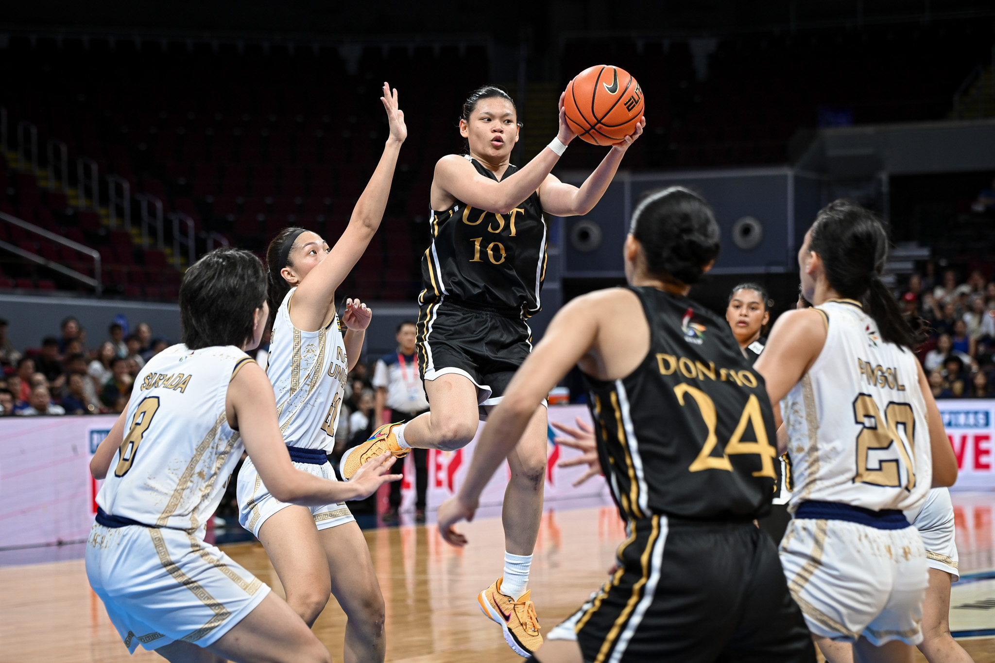 UAAP86-WBB-NU-vs-UST-REYNALYN-FERRER-6569 'Queen Tigresses' Ferrer, Tacatac remind UST: Finishing NU will be tougher Basketball News UAAP UST - philippine sports news