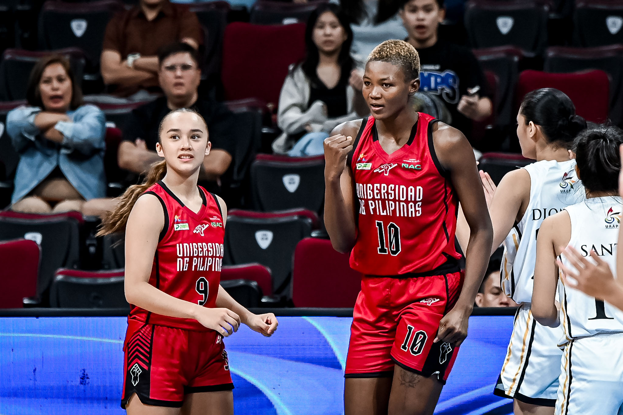 UAAP86-WBB-UST-vs-UP-LOUNA-OZAR-FAVOUR-ONOH-6604 Young Louna Ozar shows grit beyond her years Basketball News UAAP UP - philippine sports news