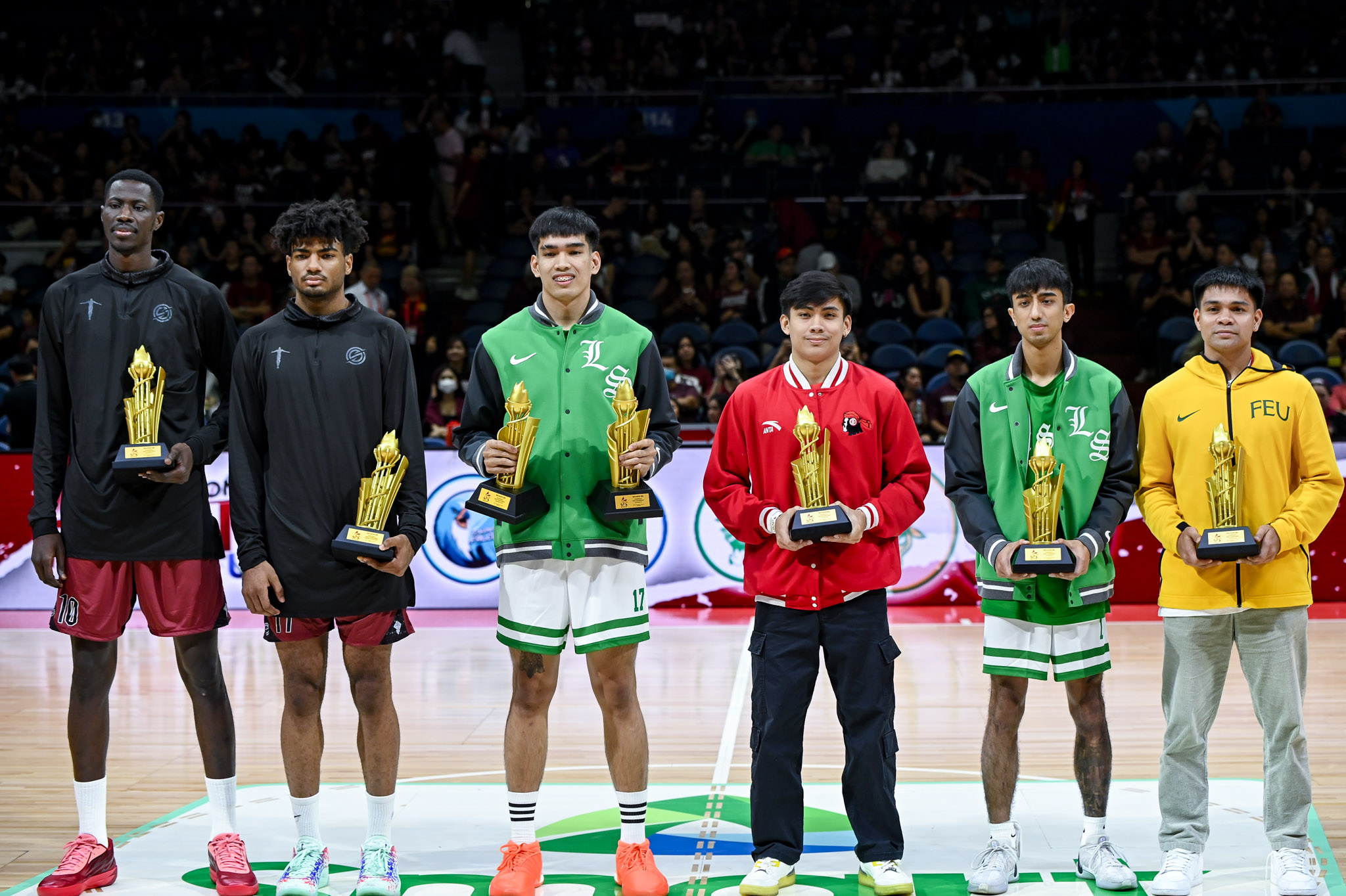 UAAP86-MBB-AWARDEE-MYTHICAL-TEAM-0300 Quiambao joins elite list of La Salle bigs after winning UAAP MBB MVP Basketball DLSU FEU News UAAP UE UP UST - philippine sports news