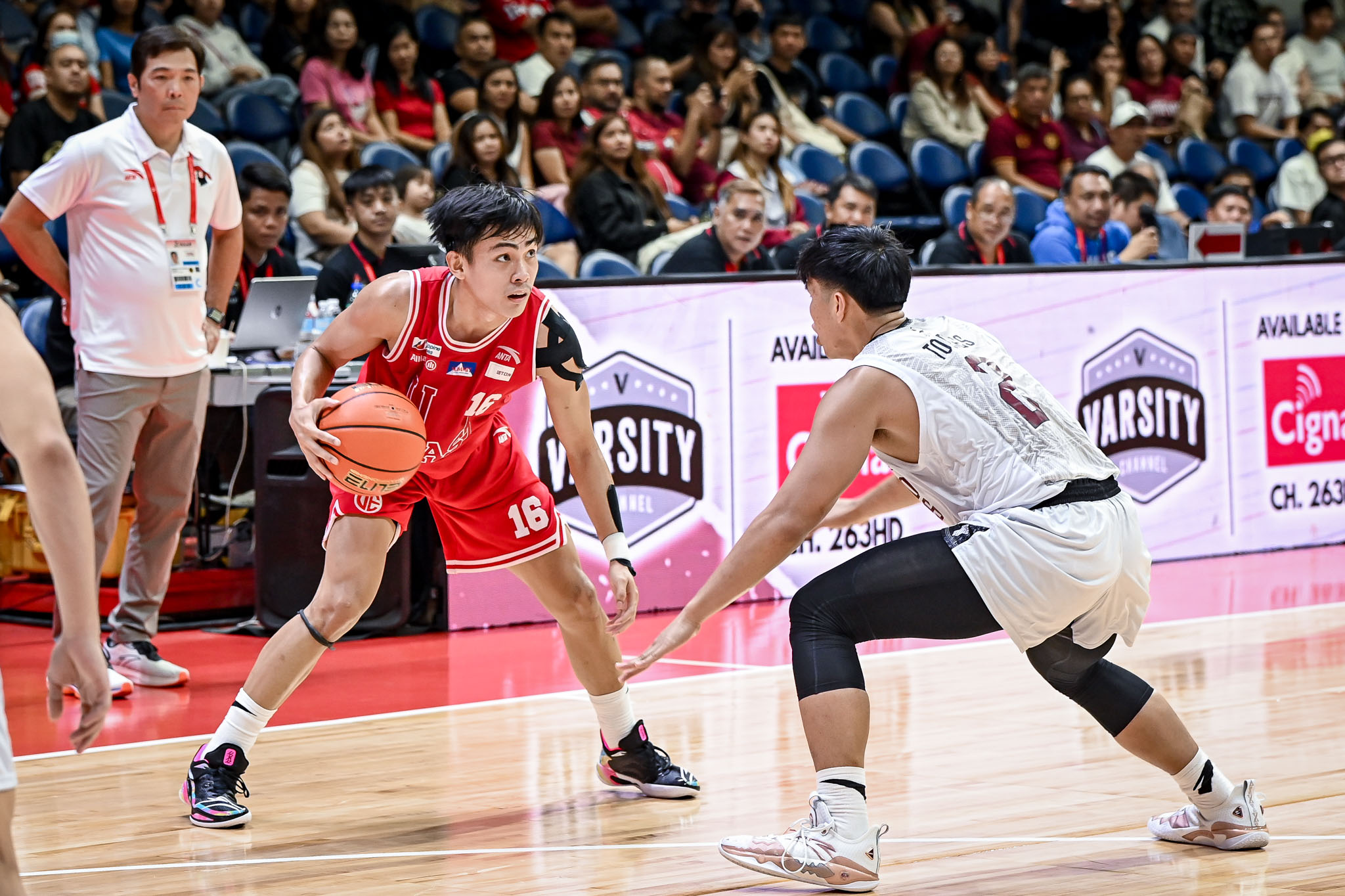 UAAP86-MBB-UP-vs-UE-REY-REMOGAT-8662 Noy Remogat transfers from UE to UP Basketball News UAAP UE UP - philippine sports news