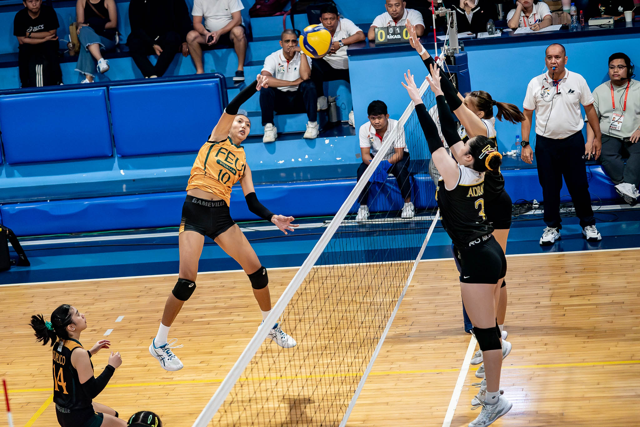 UAAP-86-GVB-FEU-D-vs.-UST-Clarisse-Loresco-21 Veejay Pre, Clarisse Loresco opt to remain at FEU Basketball FEU News UAAP Volleyball - philippine sports news
