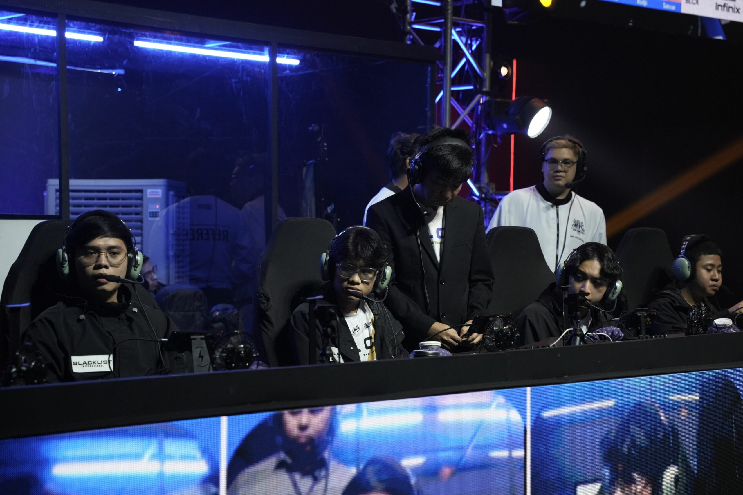 The Blacklist International team focuses in order to edge out AP.Bren in the MPL PH Season 13