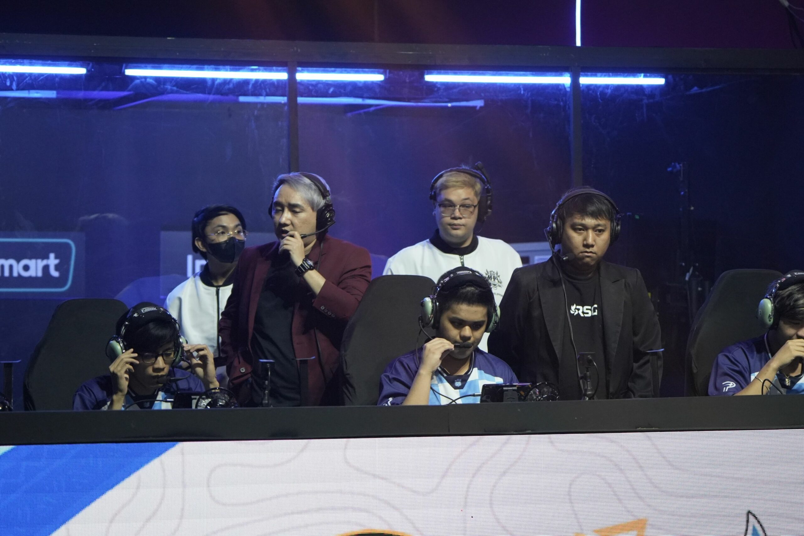 Members of RSG Philippines during MPL Philippines Season 13