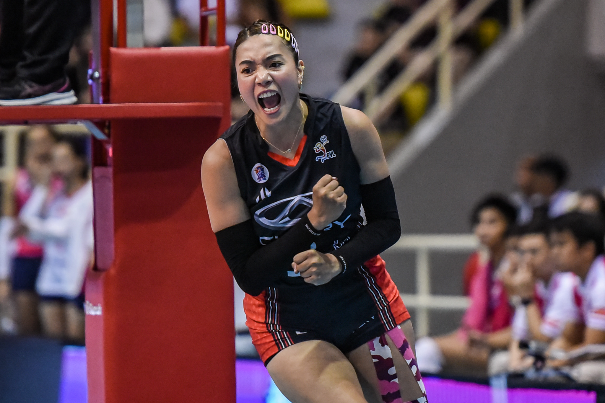 PVL-2024-Creamline-vs.-Chery-Tiggo-Aby-Marano-3432 Aby Maraño goes above and beyond for fans in Sta. Rosa News PVL Volleyball - philippine sports news