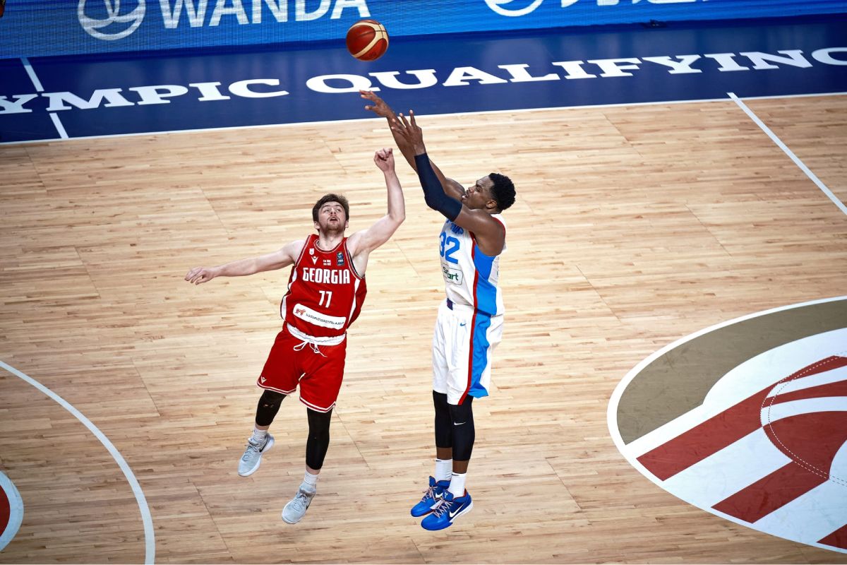 2024-FIBA-OQT-Gilas-vs-Georgia-Justin-Brownlee-1 Tim Cone laments NBA missed opportunity with Justin Brownlee: 'He shouldn't be in the Philippines' 2024 Summer Olympics Basketball Gilas Pilipinas News - philippine sports news