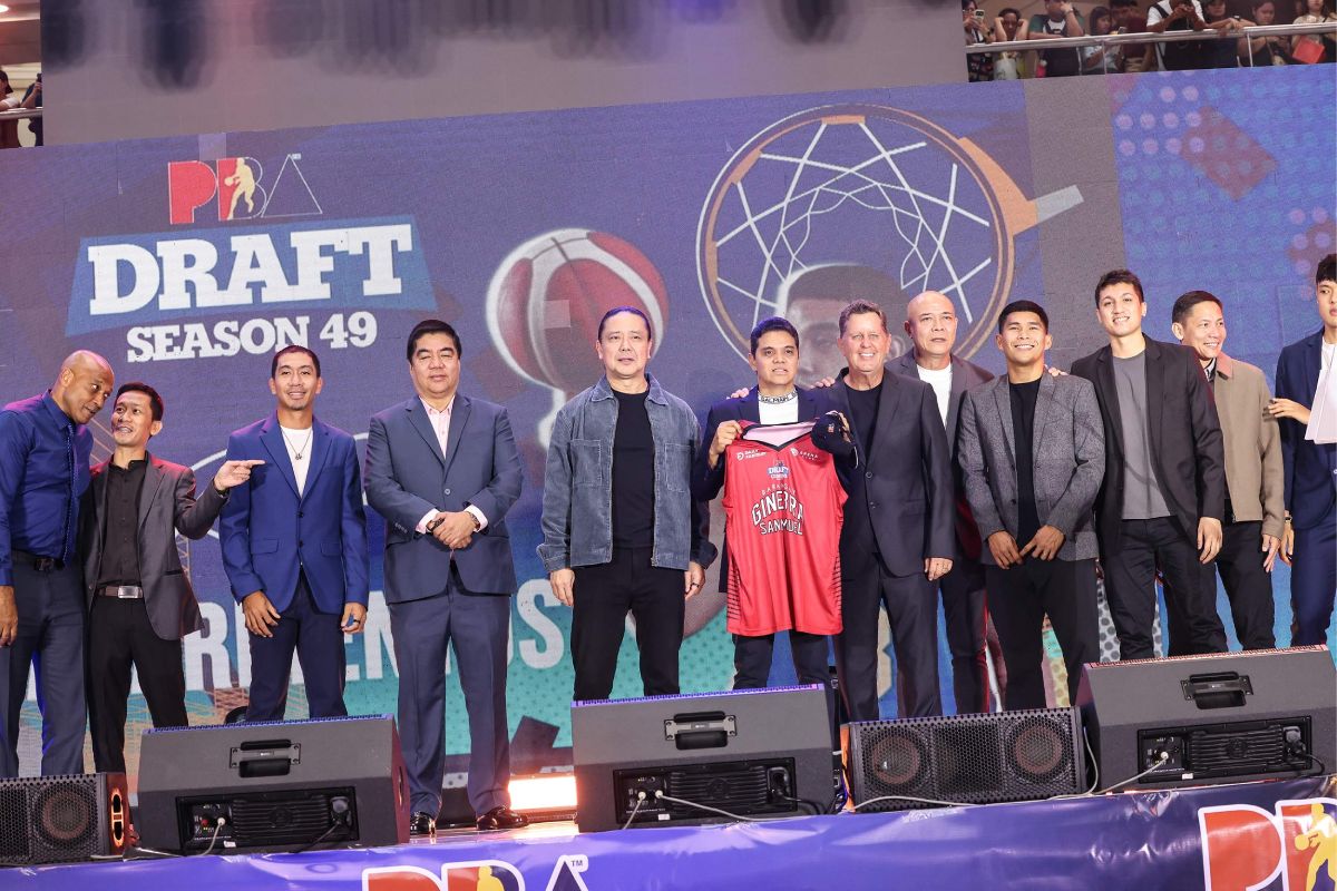 2024-PBA-Draft-Ginebra-Johnny-Abarrientos-x-Tim-Cone Poetic Draft Moment: Tim Cone selects an Abarrientos, echoing 1993 Basketball News PBA - philippine sports news