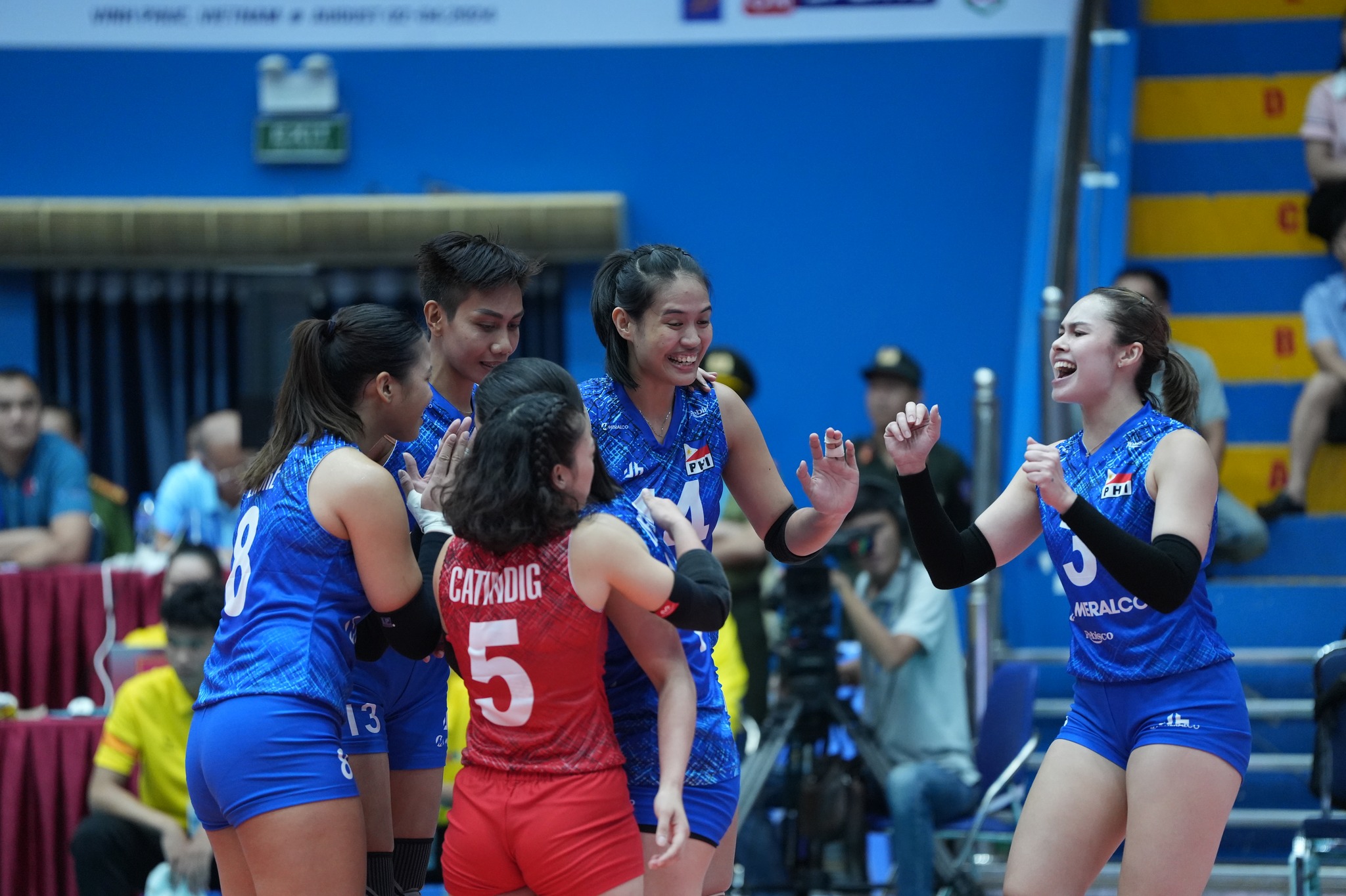 2024-SEA-V.League-VIE-def-PHI-Alyssa-Solomon International experience of Belen, Panique, Solomon poised to boost NU for UAAP title defense Alas Pilipinas News NU V-League Volleyball - philippine sports news