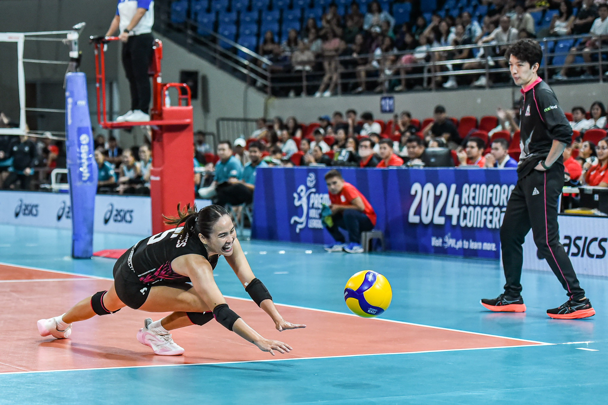 PVL-RC-2024-Akari-vs.-Galeries-Grethcel-Soltones-7970 Soltones, Eroa's long-standing friendship spark intense Akari-Galeries match News PVL Volleyball - philippine sports news