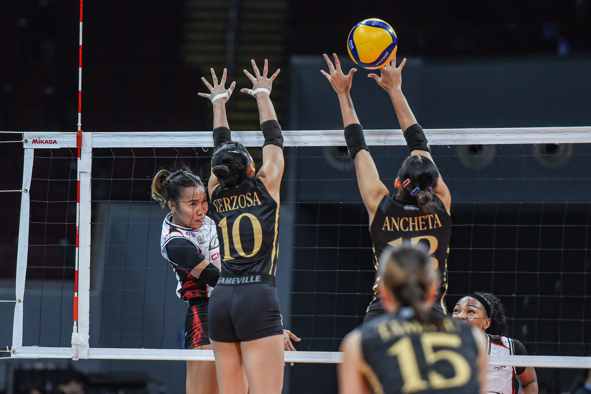 PVL-RC-2024-Chery-Tiggo-vs.-Zus-Coffee-Mylene-Paat-3792 Chery Tiggo cruises to PVL quarters with straight-set victory over ZUS Coffee News PVL Volleyball - philippine sports news