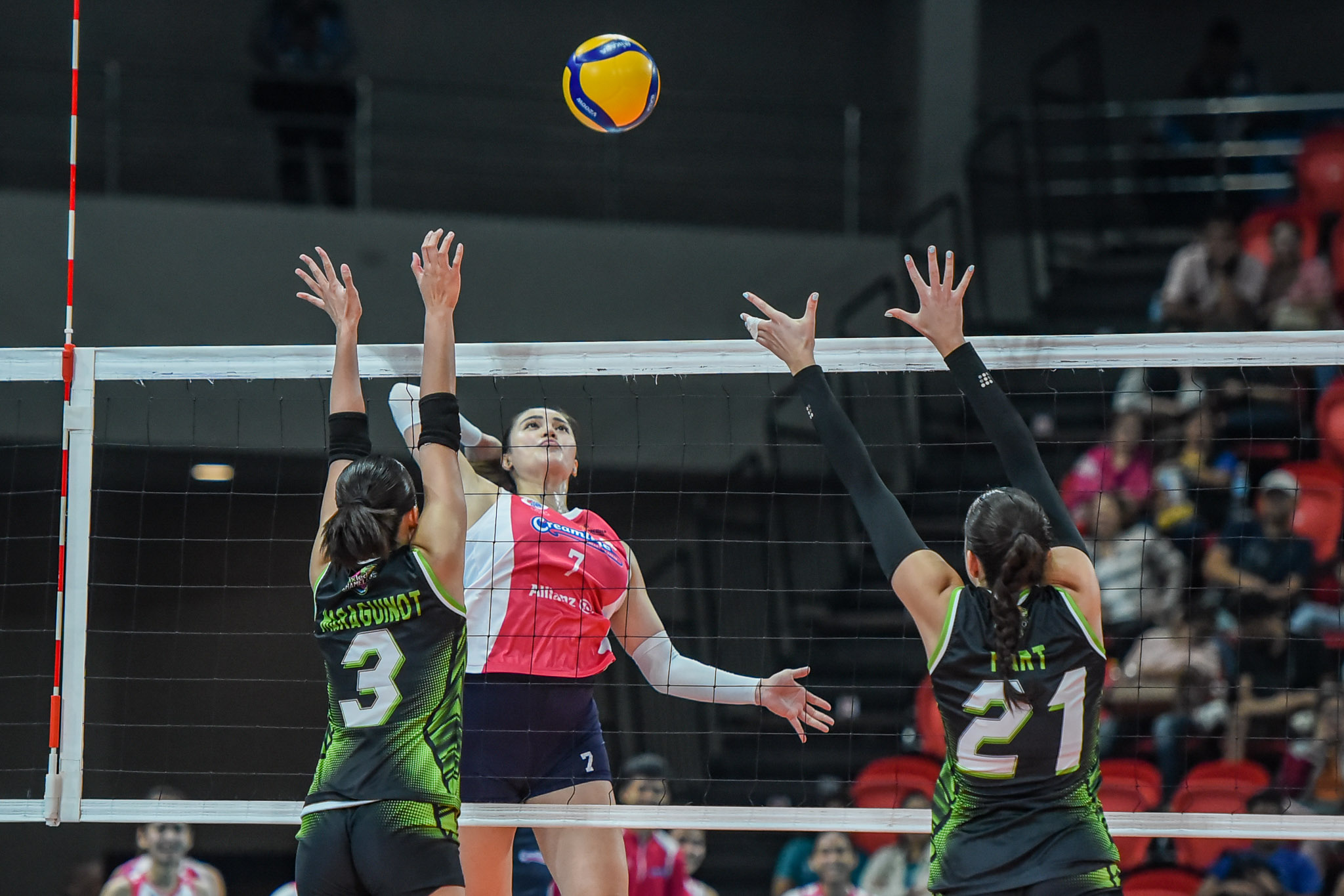 PVL-RC-2024-Creamline-vs.-Nxled-Michele-Gumabao-6449 Michele Gumabao reflects on Creamline's resilience: 'We’re like a family playing together' News PVL Volleyball - philippine sports news
