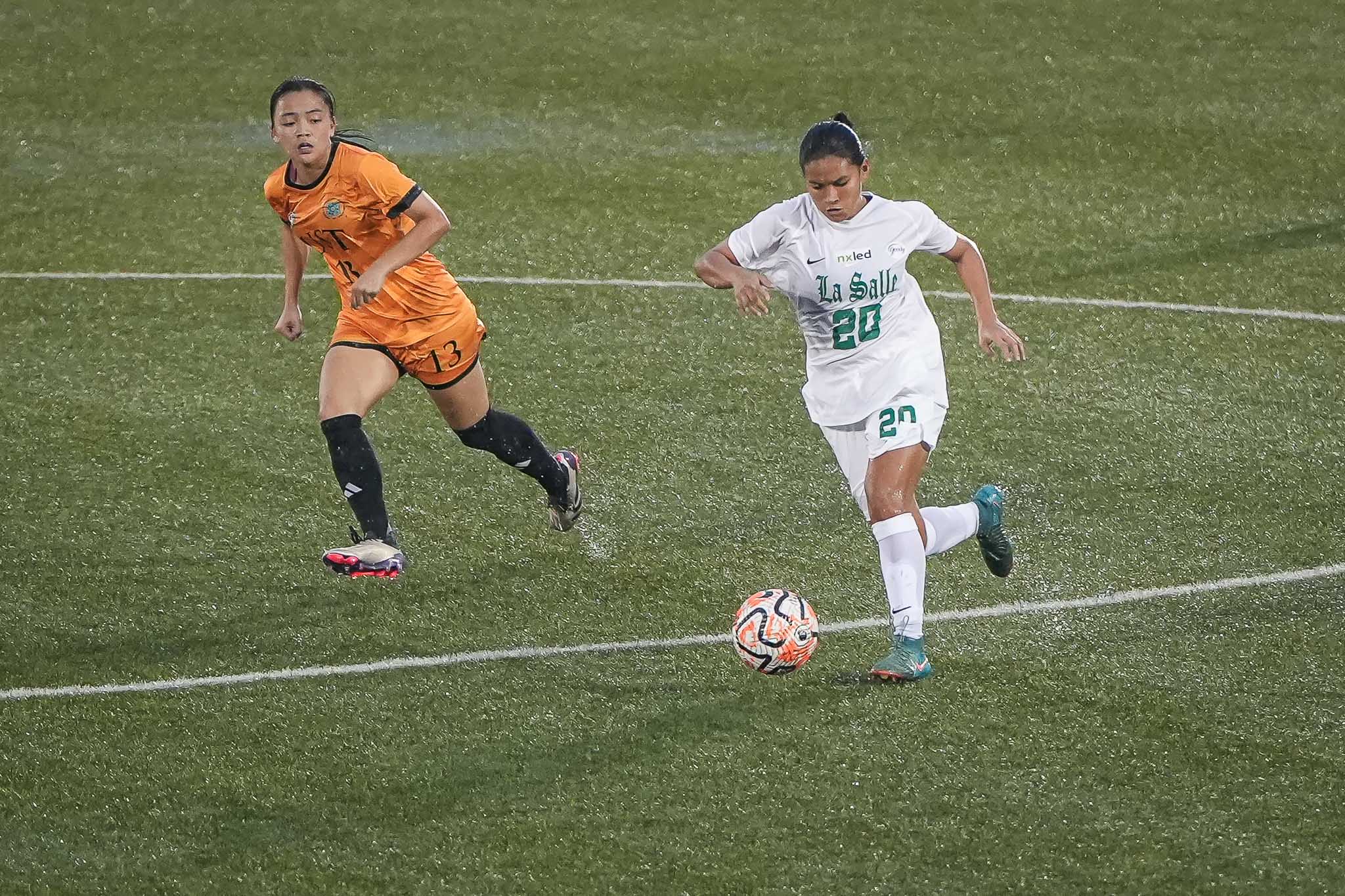 UAAP-S87-WFB-Alisha-Del-Campo-03943 UAAP Women's Football: Trebol, Tanjangco deliver as La Salle blanks UST to open campaign DLSU Football News UAAP UST - philippine sports news