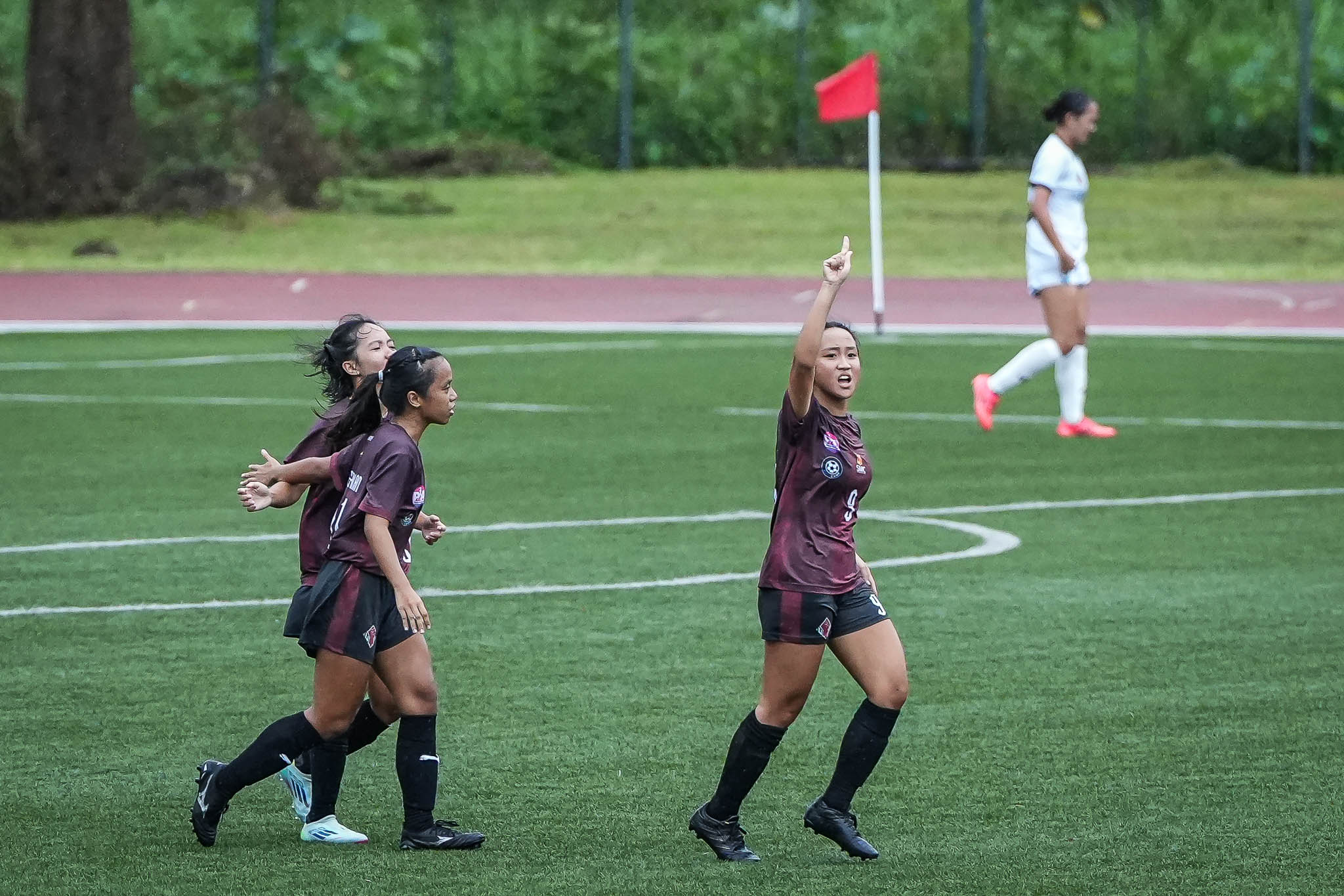 UAAP-S87-WFB-Anya-Fuentes-07545 UAAP Women's Football: Judy Mae Prado's equalizer stuns UP, gifts UST first point Football News UAAP UP UST - philippine sports news