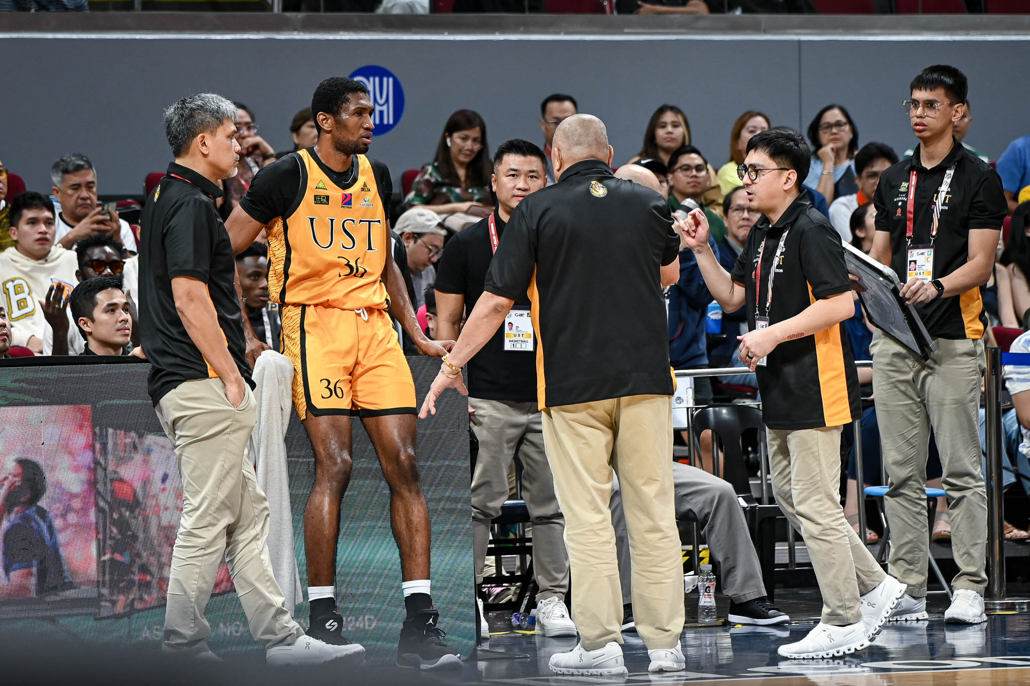 UAAP87-MBB-MO-TOUNKARA-5937 Mo Tounkara suspended for UST match against Ateneo Basketball News UAAP UST - philippine sports news