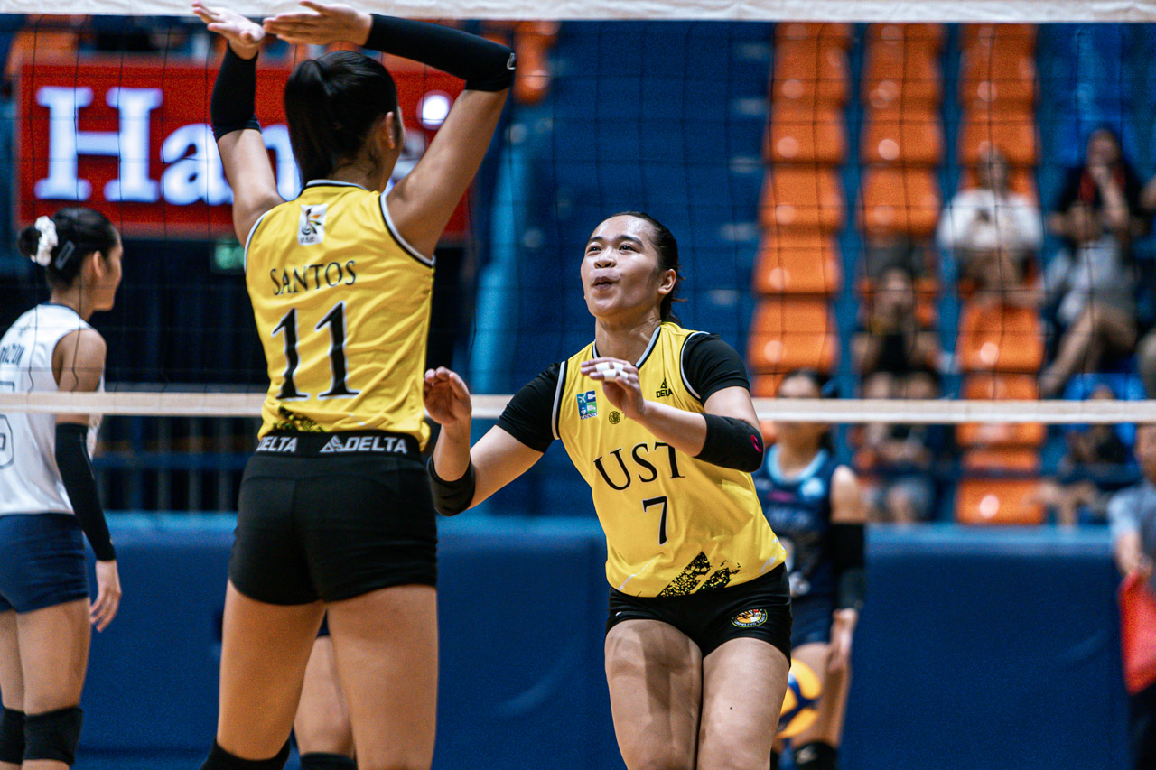UAAP-87-HSVB-UST-v-AdU-Jheliane-Auxtero-2 NUNS, Adamson earn way to UAAP Girls Volleyball 'rubber' AdU FEU News NU UAAP UST Volleyball - philippine sports news
