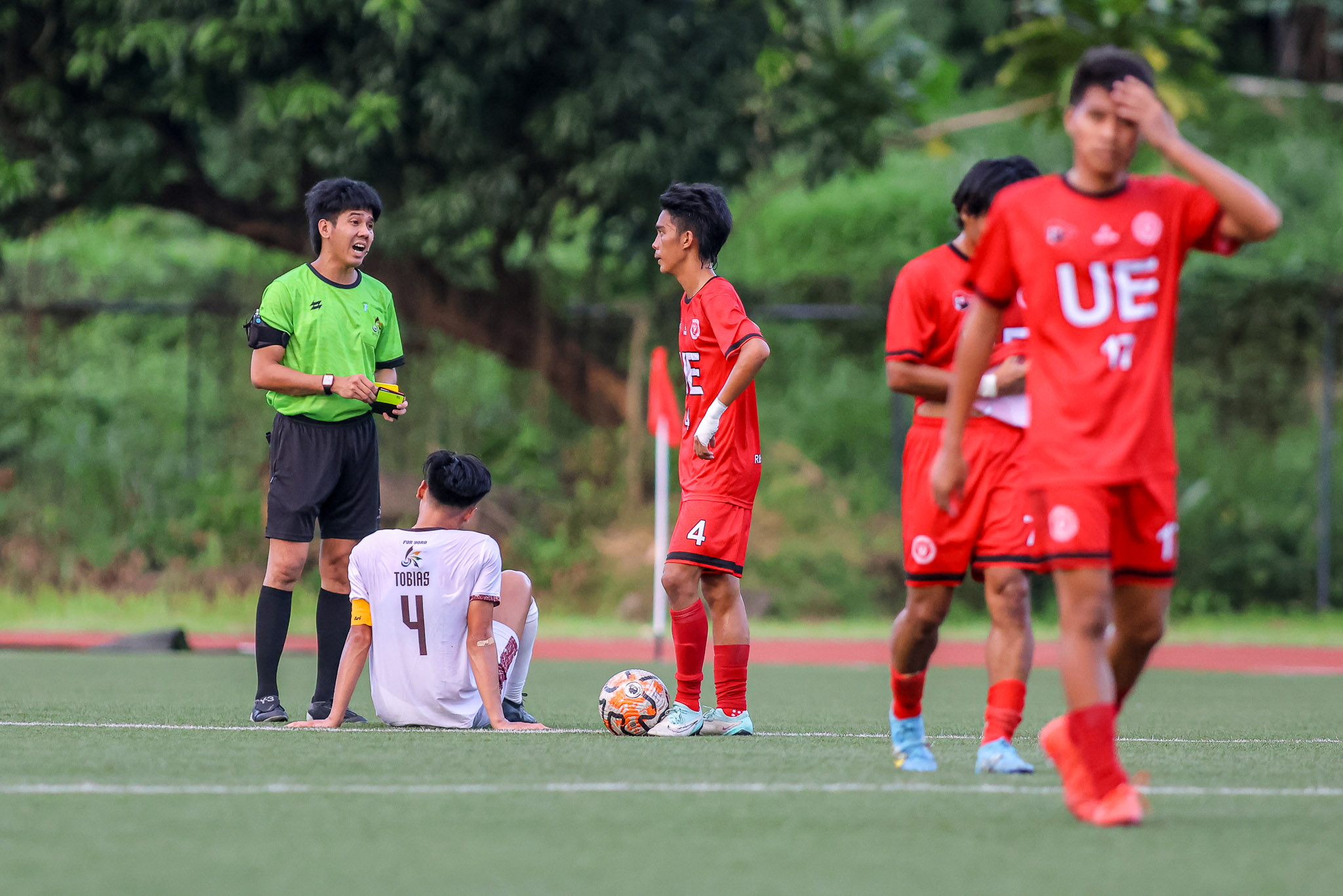 UAAP-S87-MENS-FOOTBALL-UP-VS-UE-John-Magallon UAAP Men's Football: Macky Tobias' late brace leads UP past UE, surges to second Football News UAAP UE UP - philippine sports news