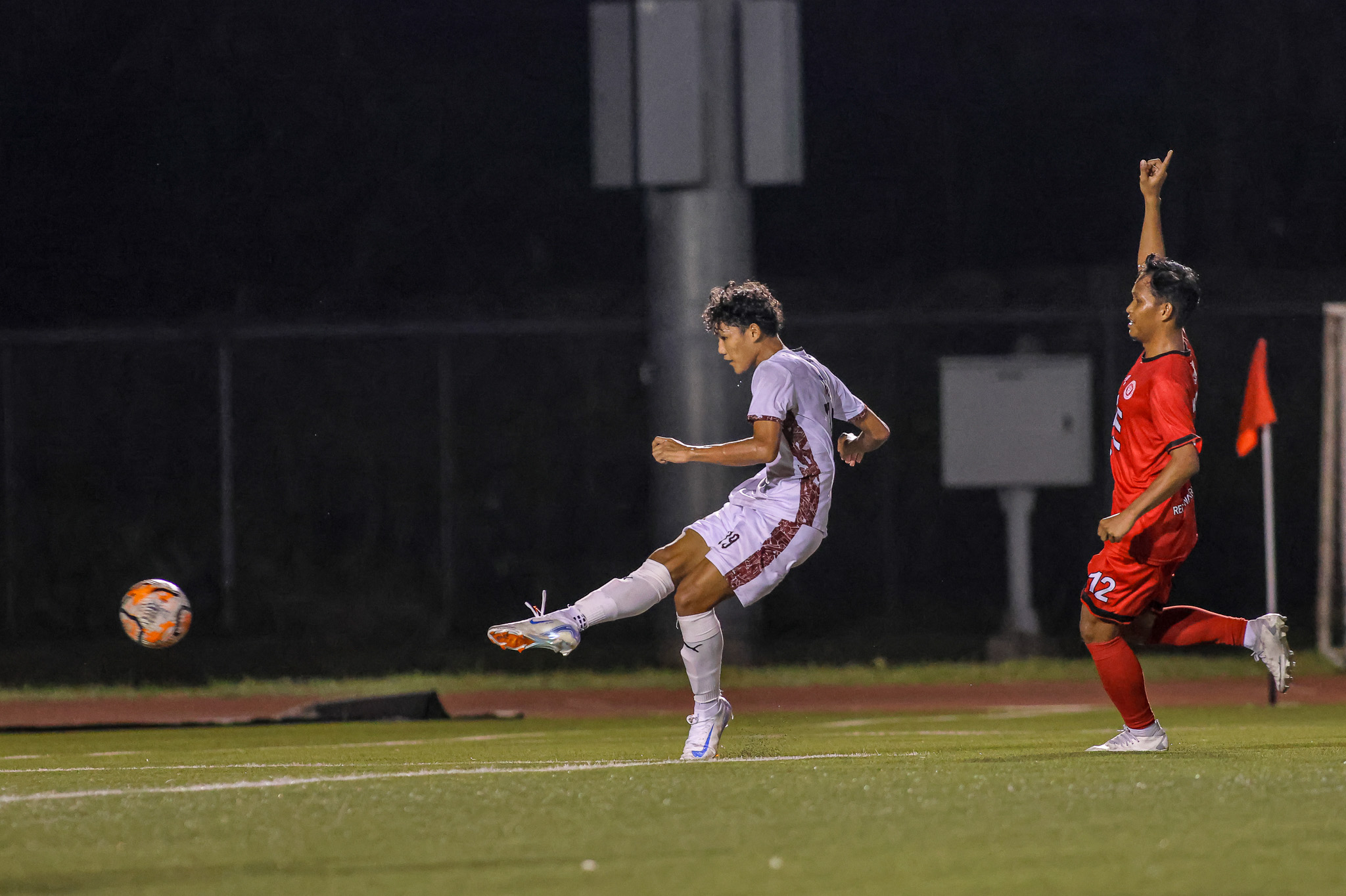 UAAP-S87-MENS-FOOTBALL-UP-VS-UE-Joses-Azur UAAP Men's Football: Macky Tobias' late brace leads UP past UE, surges to second Football News UAAP UE UP - philippine sports news
