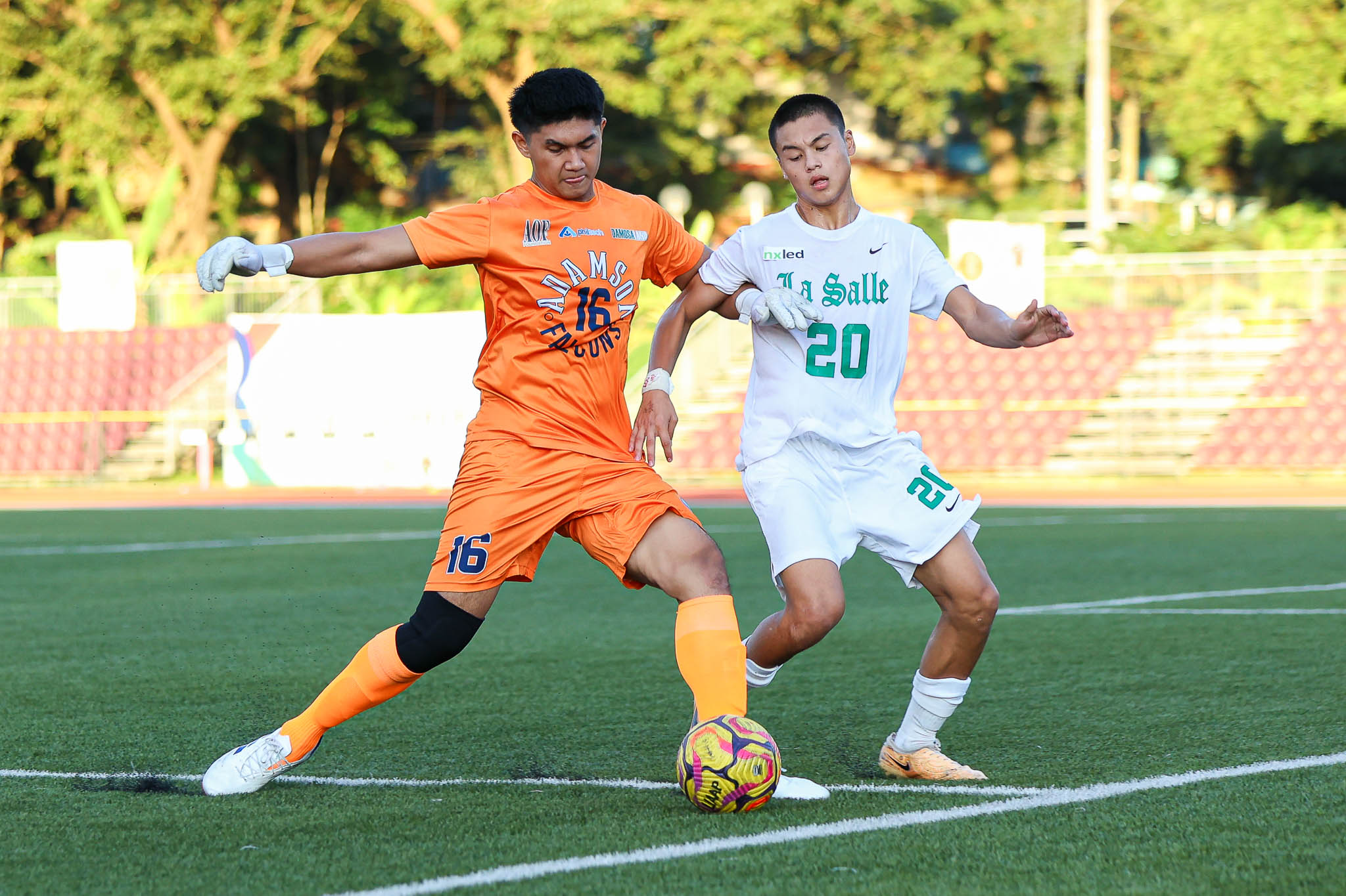 UAAP-S87-MFB-Alonso-Aguilar Adamson stuns La Salle with comeback win, secures UAAP Men's Football semis spot for UST AdU DLSU Football News UAAP - philippine sports news