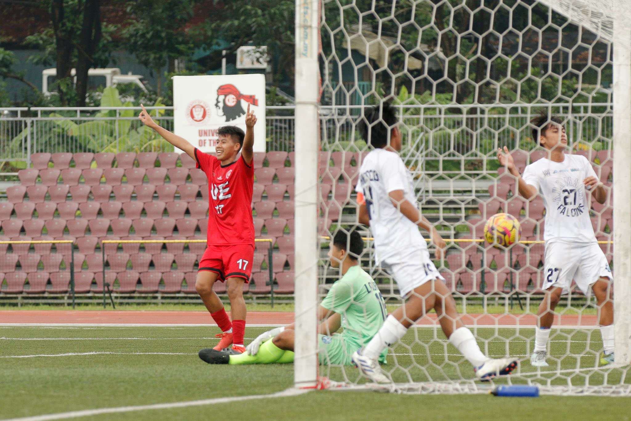 UAAP-S87-MFB-Jam-Rey-Mariveles UAAP Men's Football: Roldan's brace lifts Adamson past UE to end campaign on a high AdU Football News UAAP UE - philippine sports news