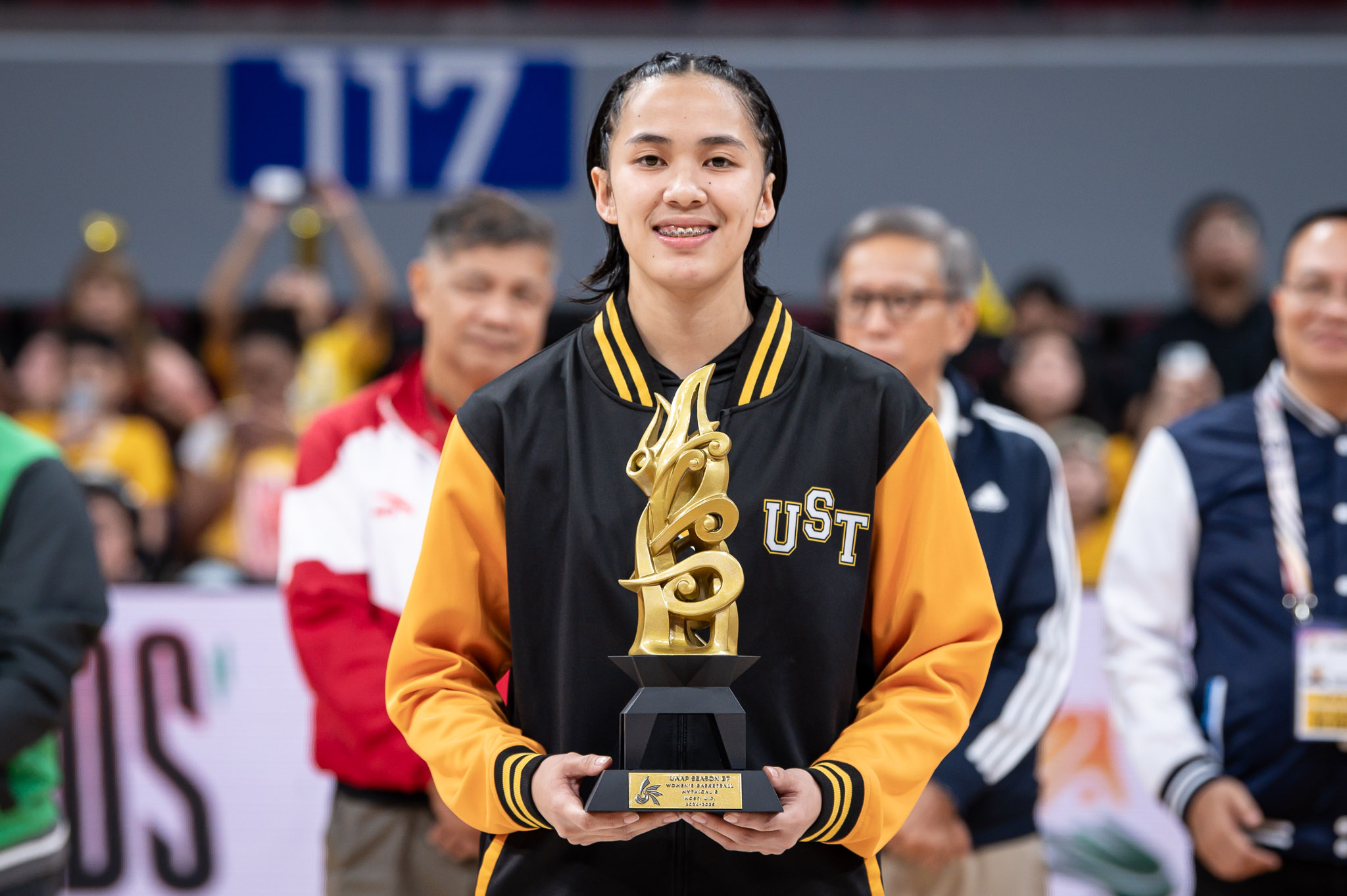 UAAP87-WBB-Awarding-M5-Kent-Pastrana-UST-4233 Kacey Dela Rosa joins elite UAAP group with back-to-back MVP crowns ADMU AdU Basketball News NU UAAP UP UST - philippine sports news