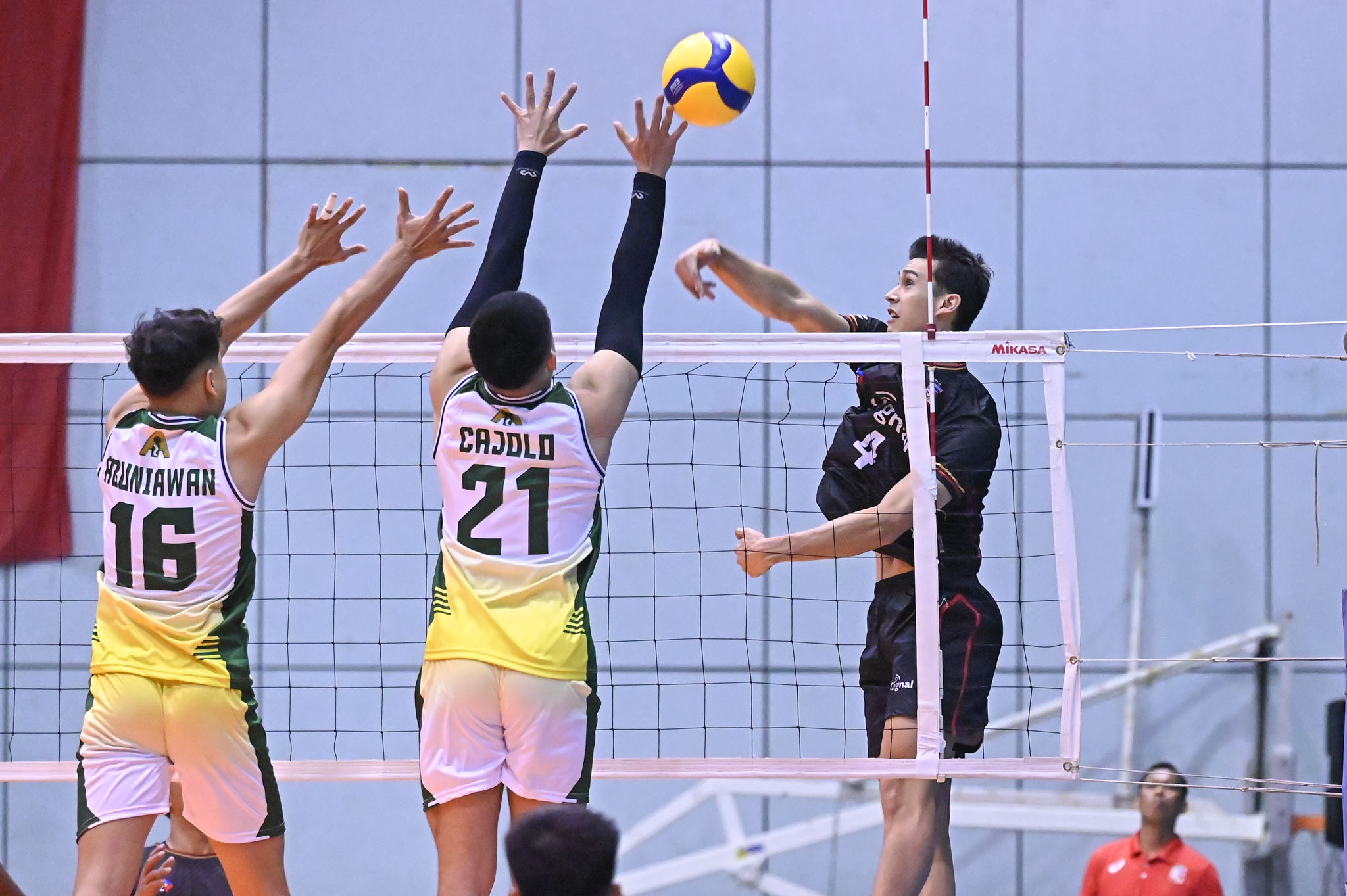 ST-2025-Alpha-vs.-Cignal-Steven-Rotter-7529 Steven Rotter on a mission to make up for lost time in Cignal’s three-peat chase News Spikers' Turf Volleyball - philippine sports news