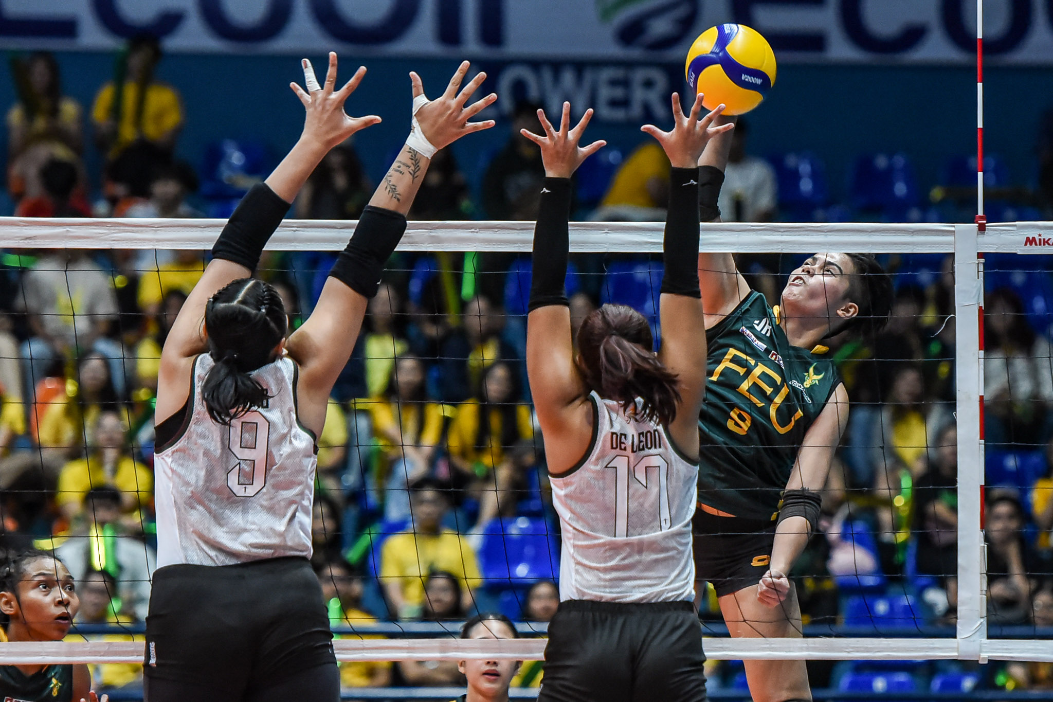 UAAP-87-WVB-FEU-vs.-UP-Chenie-Tagaod-4803 UP shocks FEU, ties NU for UAAP Women's Volleyball lead FEU News UAAP UP Volleyball - philippine sports news
