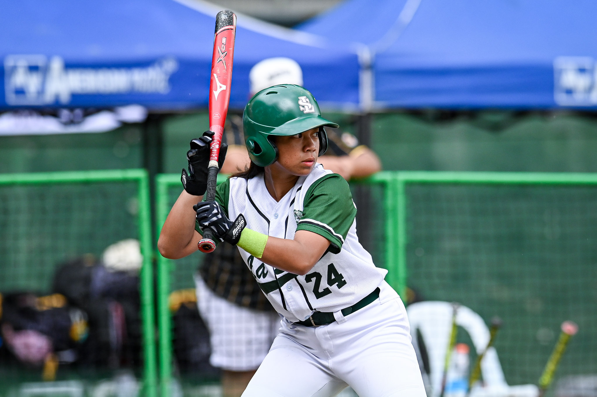 UAAP87-SOFTBALL-CASSANDRA-INOT-3465 UST rides Jenny Teves big hit to edge La Salle in UAAP Softball opener DLSU News Softball UAAP UST - philippine sports news