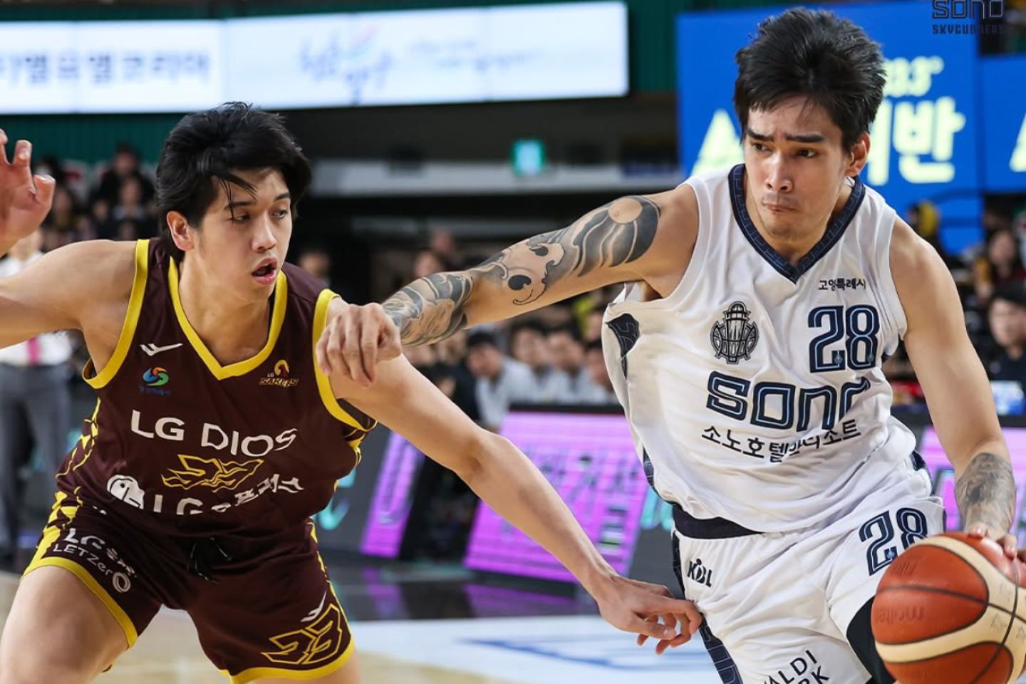 2024-25-KBL-Changwon-LG-def-Goyang-Sono-Tamayo-vs-Quiambao Tim Cone expects bigger roles for Carl Tamayo, Kevin Quiambao in Gilas Basketball Gilas Pilipinas News - philippine sports news