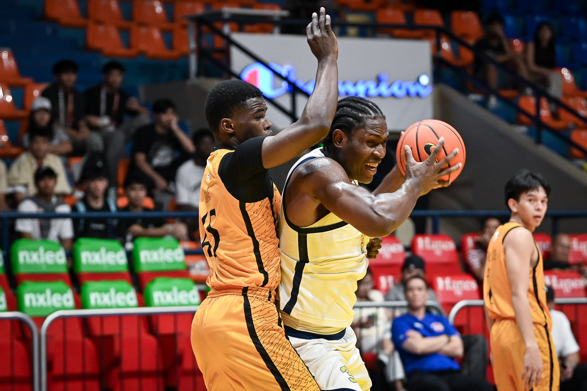 UAAP87-HSBBB-COLLINS-AKOWE-2915 Collins Akowe takes next step with UST Basketball News UAAP UST - philippine sports news