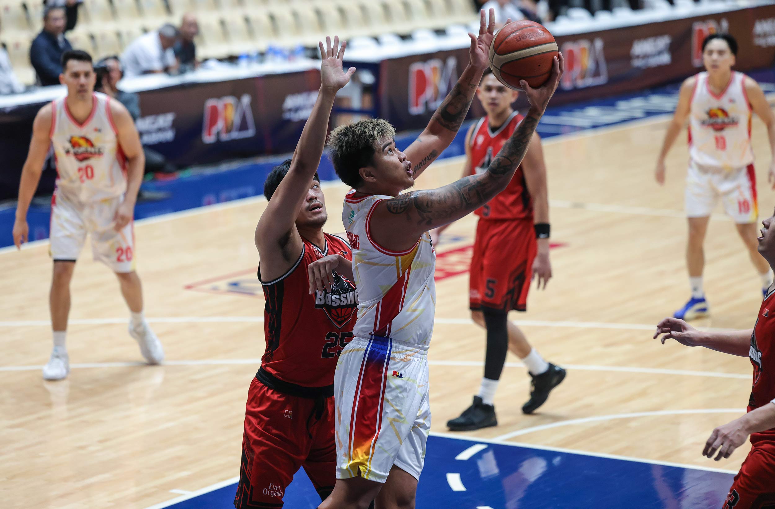 2024-25-PBA-Commissioners-Cup-Blackwater-vs-Phoenix-Larry-Muyang PBA bans Phoenix big man Larry Muyang for playing with Pampanga in MPBL Basketball MPBL News PBA - philippine sports news