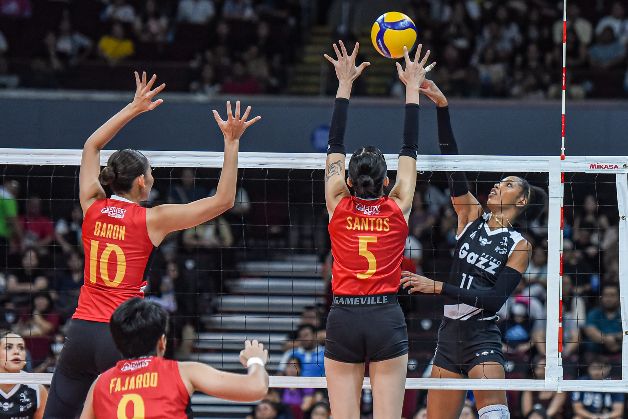 PVL-RC-2024-PLDT-vs.-Petrogazz-Wilma-Salas-4123 PLDT signs Wilma Salas for AVC club tilt News PVL Volleyball - philippine sports news