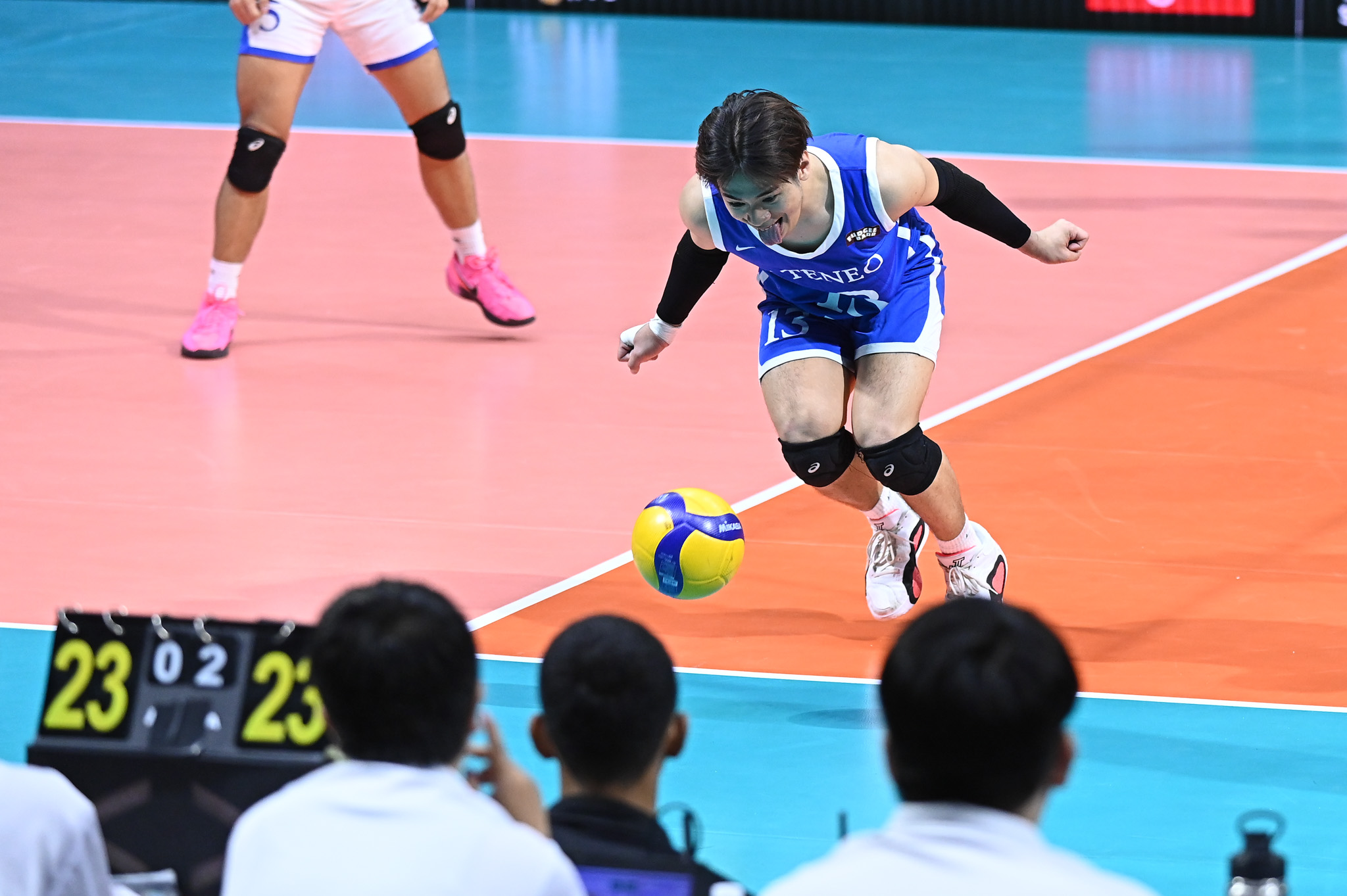 UAAP-87-MVB-ADMU-vs.-UE-Lance-De-Castro-0003 Lance De Castro bids emotional farewell to Ateneo ADMU News UAAP Volleyball - philippine sports news