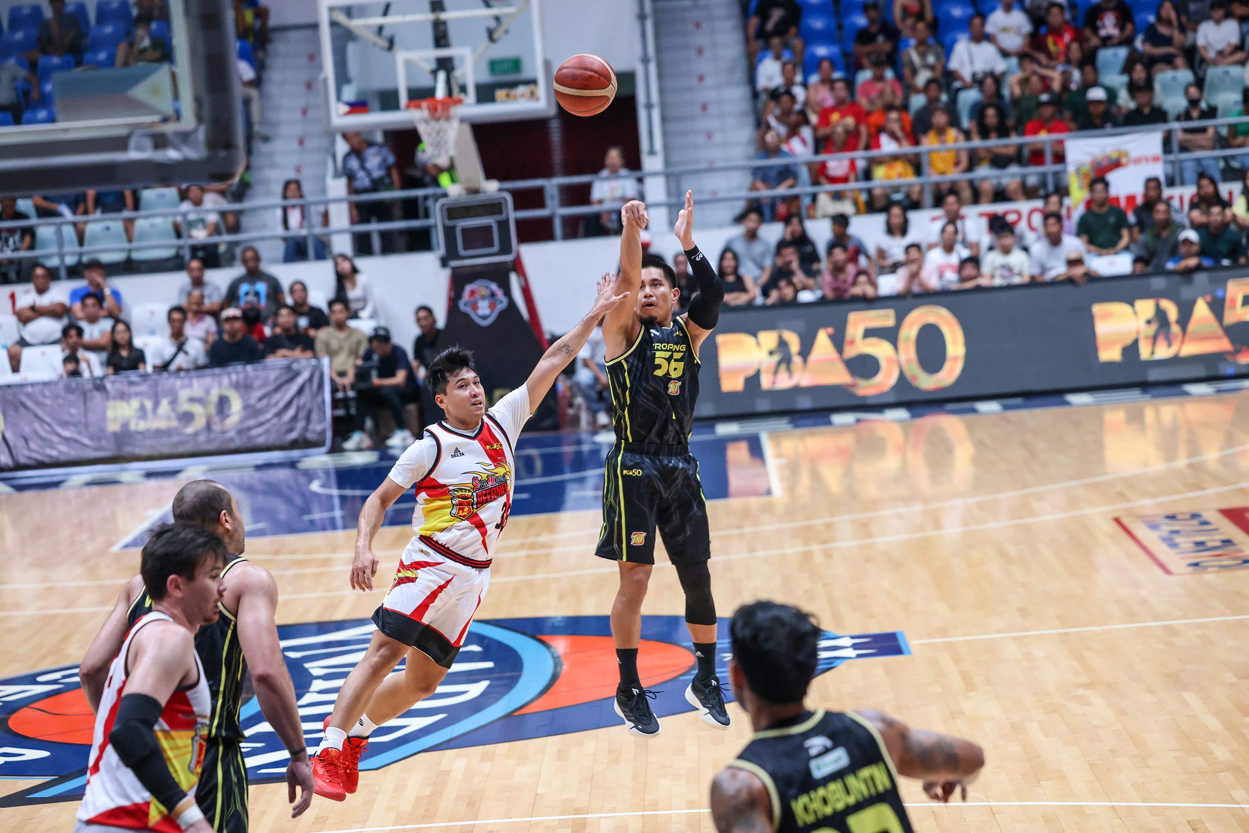 2025-PBA-Philippine-Cup-TNT-vs-San-Miguel-Simon-Enciso Simon Enciso on 'bow-and-arrow' celeb vs SMB: 'It wasn't a statement' Basketball News PBA - philippine sports news