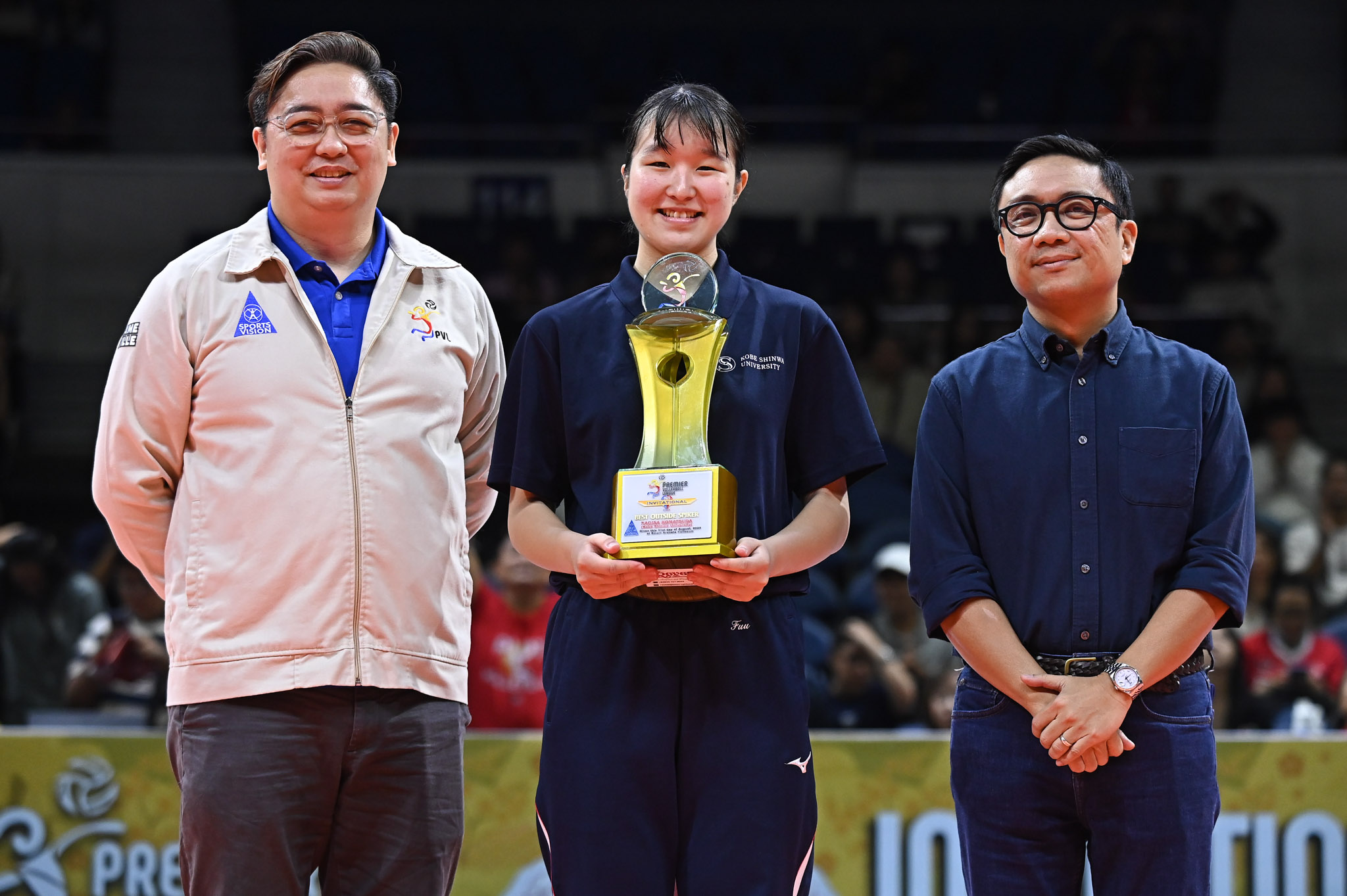 PVL-INV-25-Awarding-Nagisa-Komatsuda-0907 Savannah Davison’s grind pays off with long-awaited PVL MVP honor News PVL Volleyball - philippine sports news