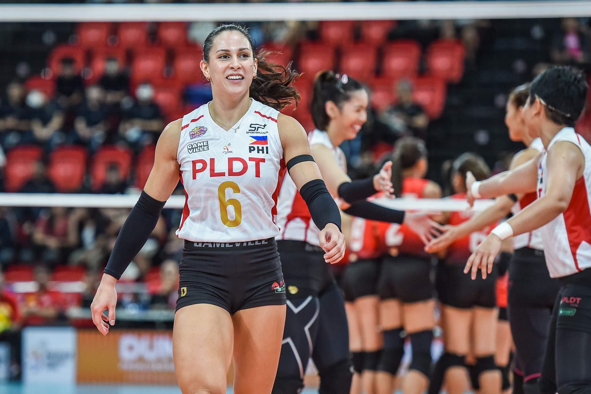 PVL-INV-25-PLDT-vs.-Cignal-Savi-Davison-4980 PLDT extends franchise-best streak to 10 after sweep of Cignal in PVL Invitational News PVL Volleyball - philippine sports news