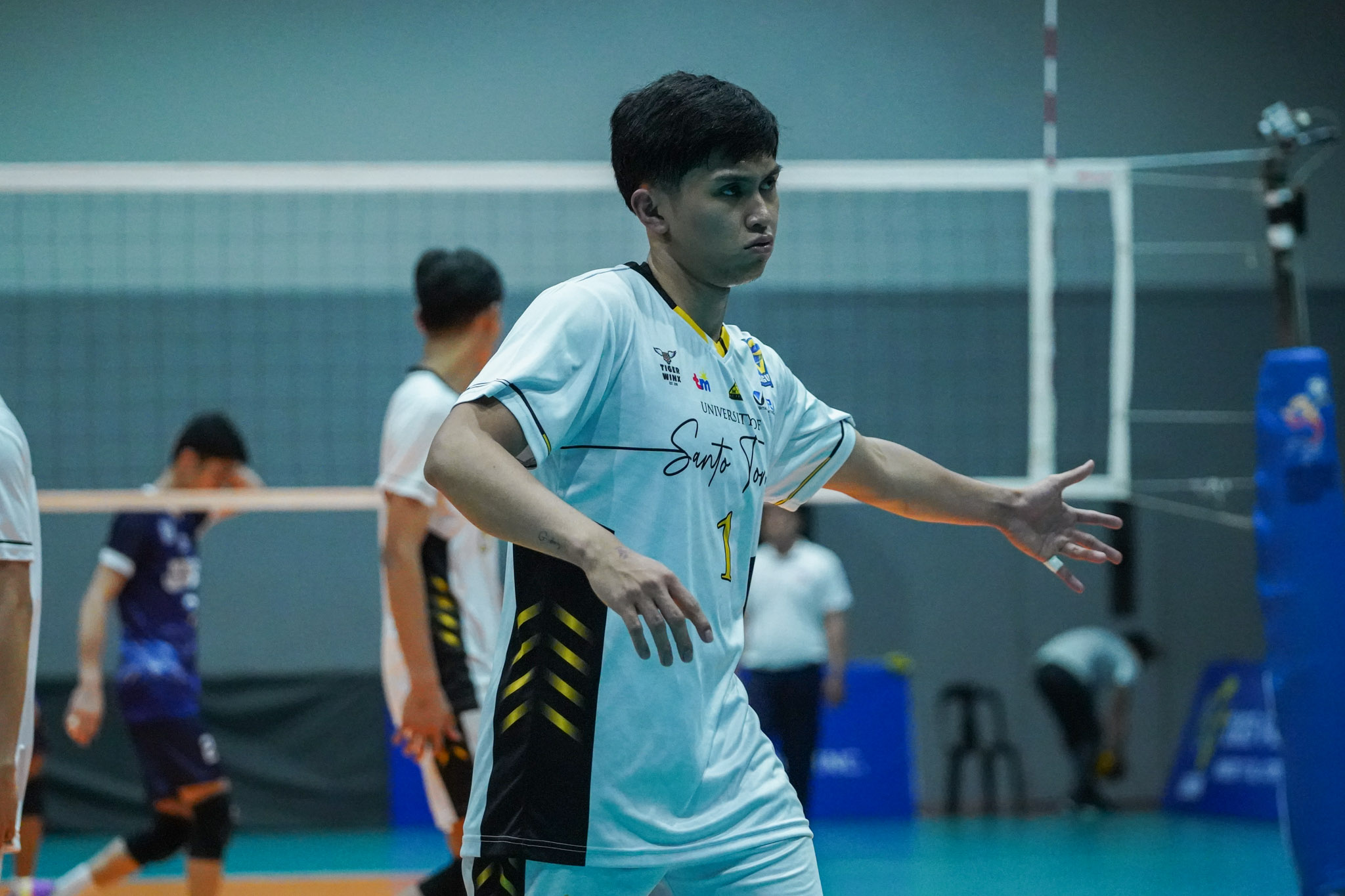VL-2025-MVT-UST-Golden-Spikers-vs-NU-Bulldogs_DE-VEGA-Rey-miguel-03561 NU, FEU prevail in contrasting fashions in V-League ADMU FEU News NU UST V-League Volleyball - philippine sports news