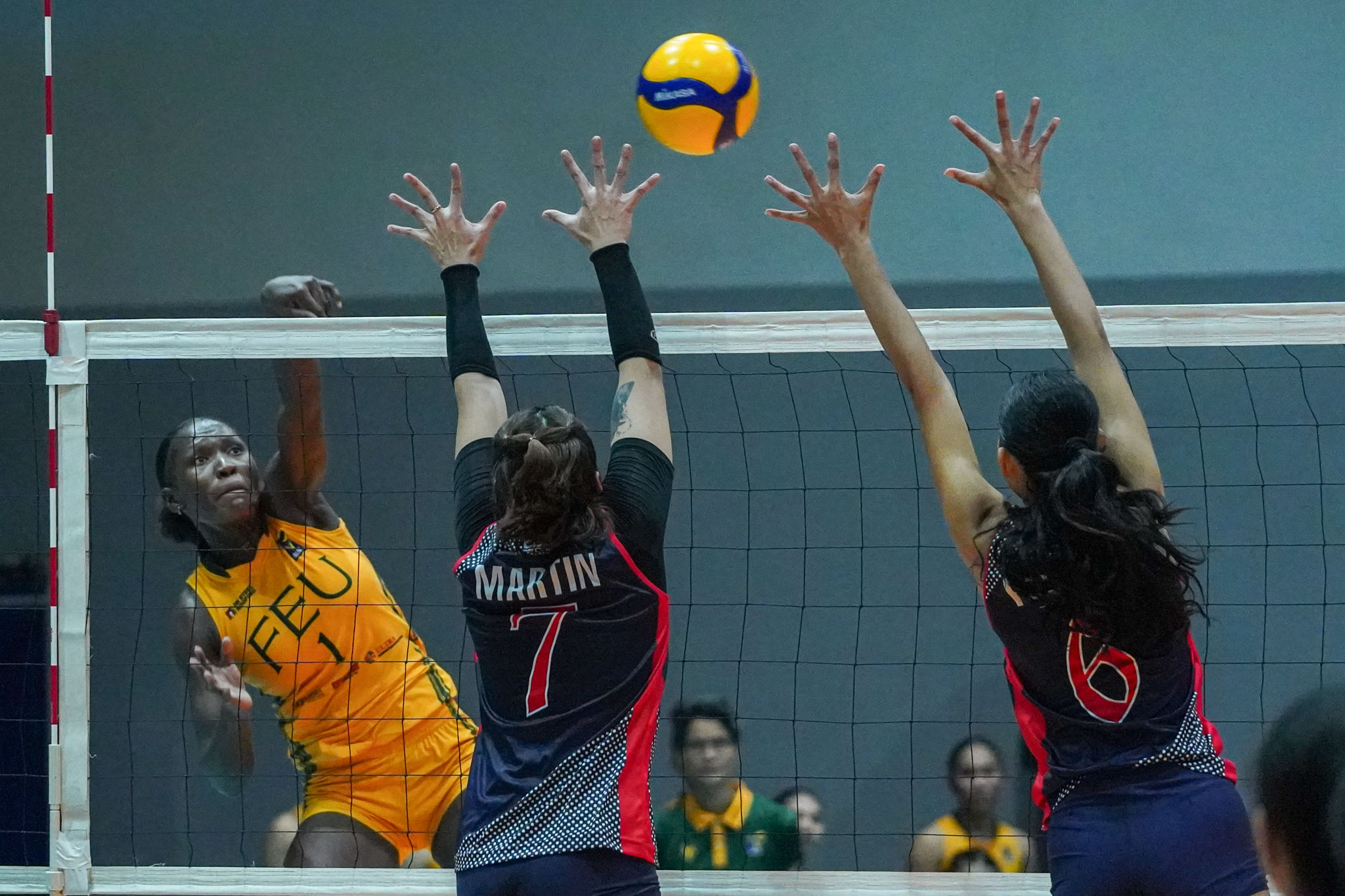 VL-2025-WVT-FEU-Lady-Tamaraws-vs-Letran-Lady-Knights_BAKANKE-Faida-01514 Adamson stays spotless, FEU rebounds in V-League AdU CSB CSJL FEU News V-League Volleyball - philippine sports news