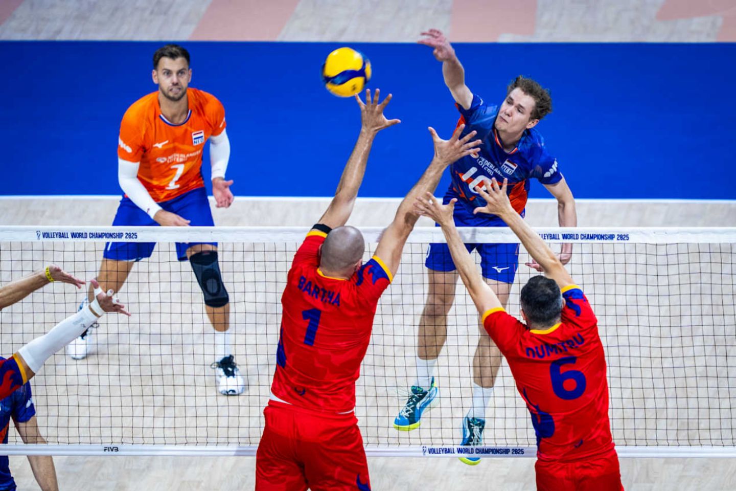 2025-FIVB-MWCH-Netherlands-vs-Romania-Tom-Koops MWCH: Resilient Netherlands edges Romania, sets clash with Poland for top seed 2025 FIVB World Men’s Championship News Volleyball - philippine sports news