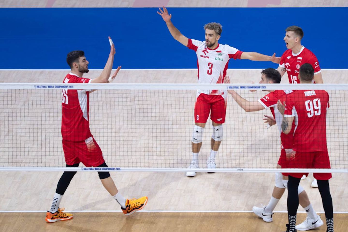 2025-FIVB-MWCH-Poland-vs-Qatar-Jakub-Popiwczak World No. 1 Poland crushes Qatar, moves to World Championship KO round 2025 FIVB World Men’s Championship News Volleyball - philippine sports news