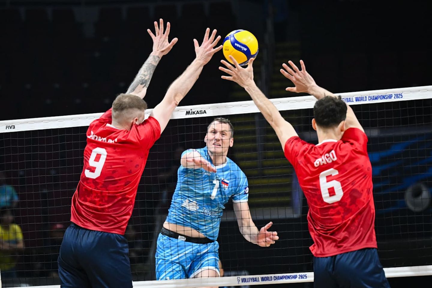 2025-FIVB-MWCH-Slovenia-vs-Chile-Toncek-Stern Nik Mujanović adapts to outside hitter role, powers Slovenia to sweep over Chile in World Championship 2025 FIVB World Men’s Championship News Volleyball - philippine sports news