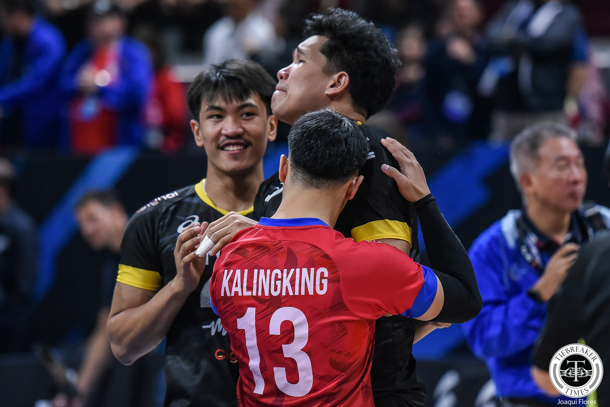 FIVB-MWCH-Philippines-vs-Iran-Kim-Malabunga Kim Malabunga overcomes World Championship ghost with clutch block to seal Criss Cross crown News Spikers' Turf Volleyball - philippine sports news