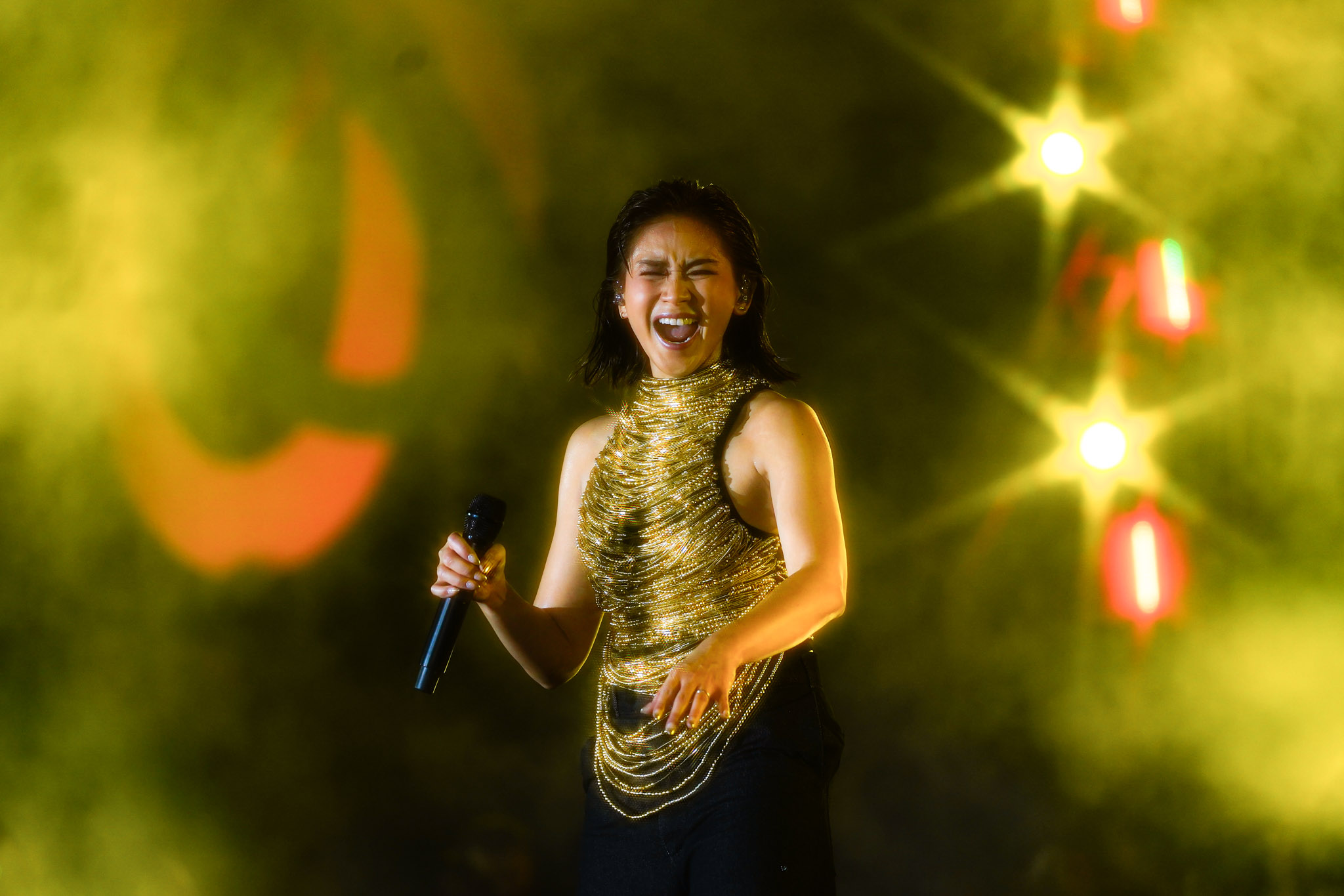 UAAP-Season-88-Opening-Ceremony-Hope-Concert-Sarah-Geronimo-05187 Sarah Geronimo spreads message of hope at UAAP Season 88 opening News UAAP UST - philippine sports news