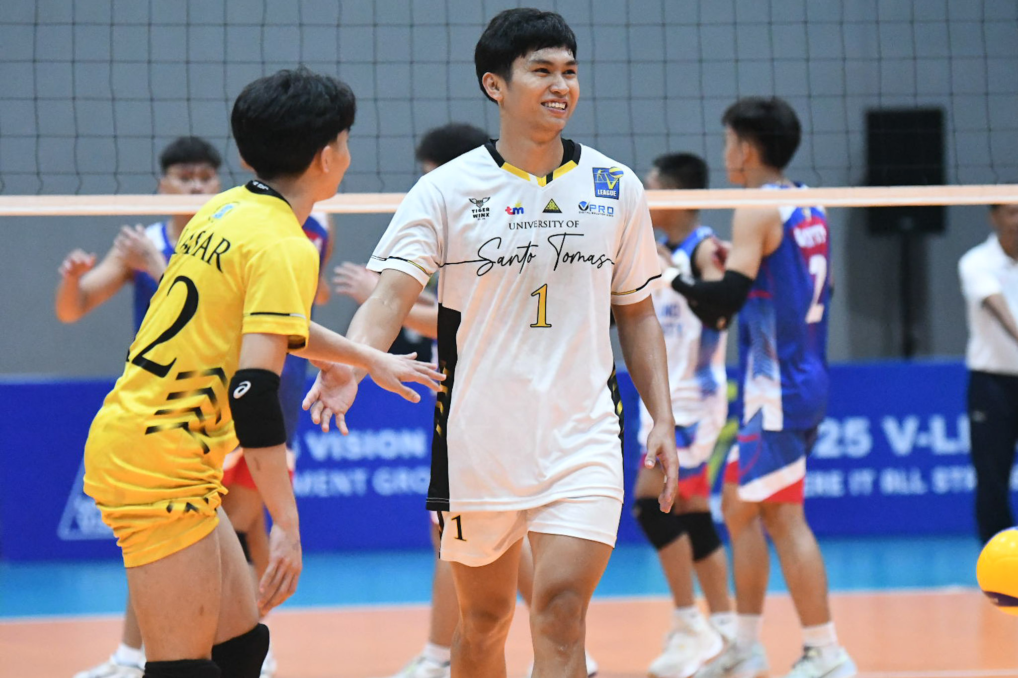 V-League-2025-UST-Golden-Spikers-vs-Arellano-Chiefs-Rey-De-Vega-4 Gboy de Vega hopes he and rest of UST can join Josh Ybanez in Alas 2025 FIVB World Men’s Championship Alas Pilipinas News UST V-League Volleyball - philippine sports news