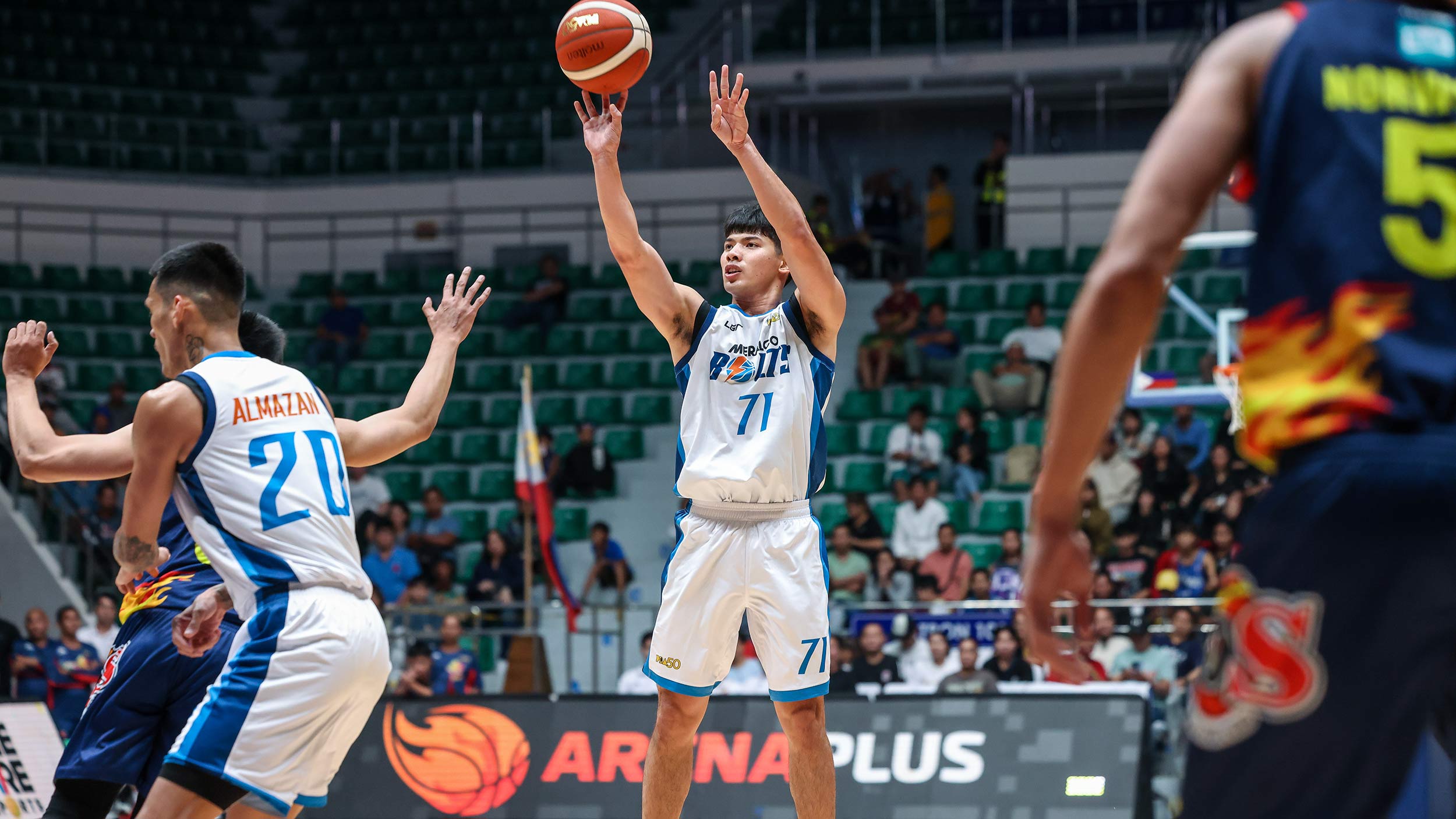 2025-26-PBA-Philippine-Cup-Rain-or-Shine-vs-Meralco-CJ-Cansino PBA: Gabe Norwood refuses to fade as Rain or Shine escapes Meralco in OT Basketball News PBA - philippine sports news