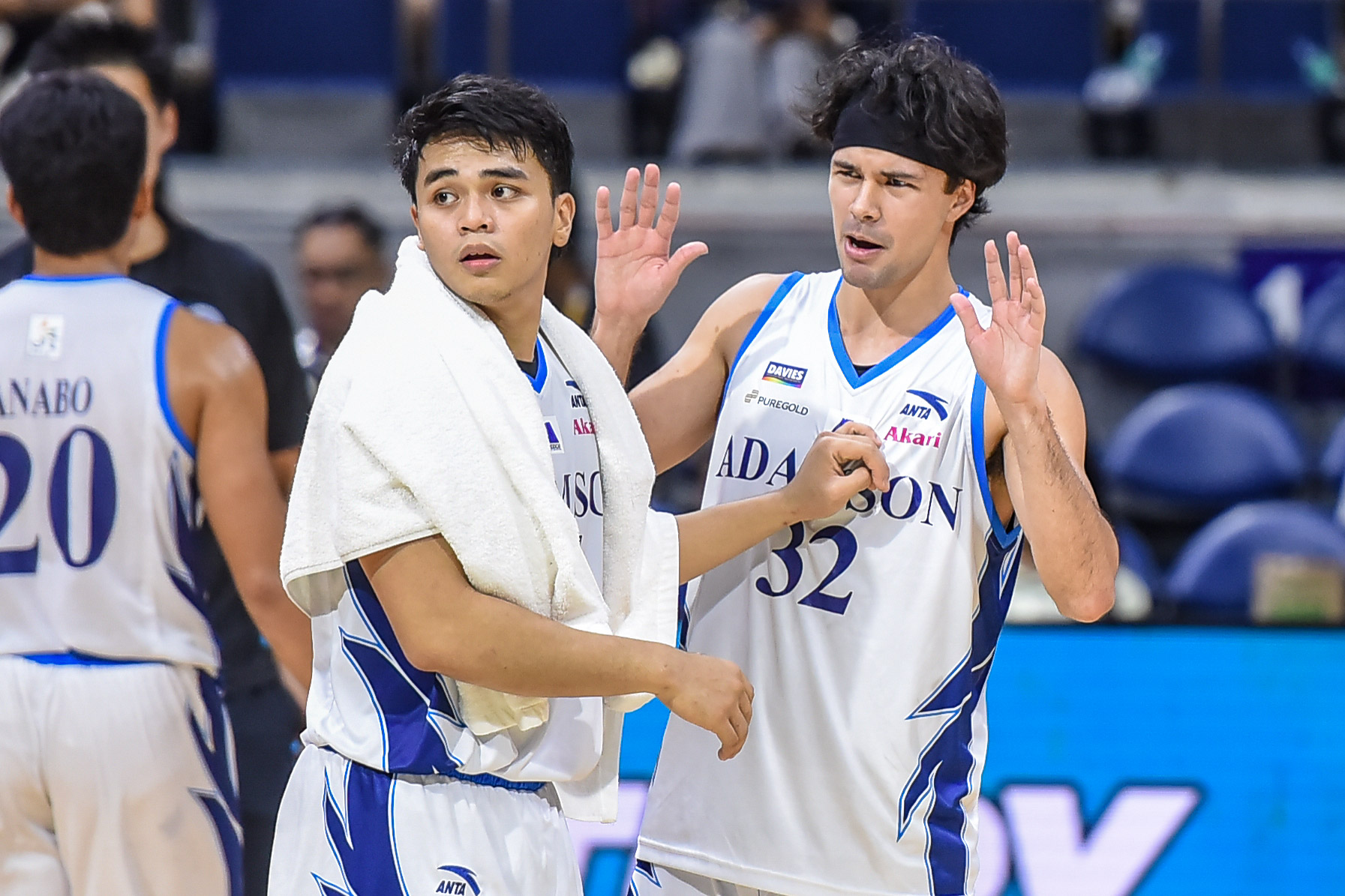 UAAP-88-MBB-UST-vs.-ADU-Austin-Ronzone-5310 Nash Racela says sorry to UST after late Austin Ronzone layup sparks tension AdU Basketball News UAAP - philippine sports news
