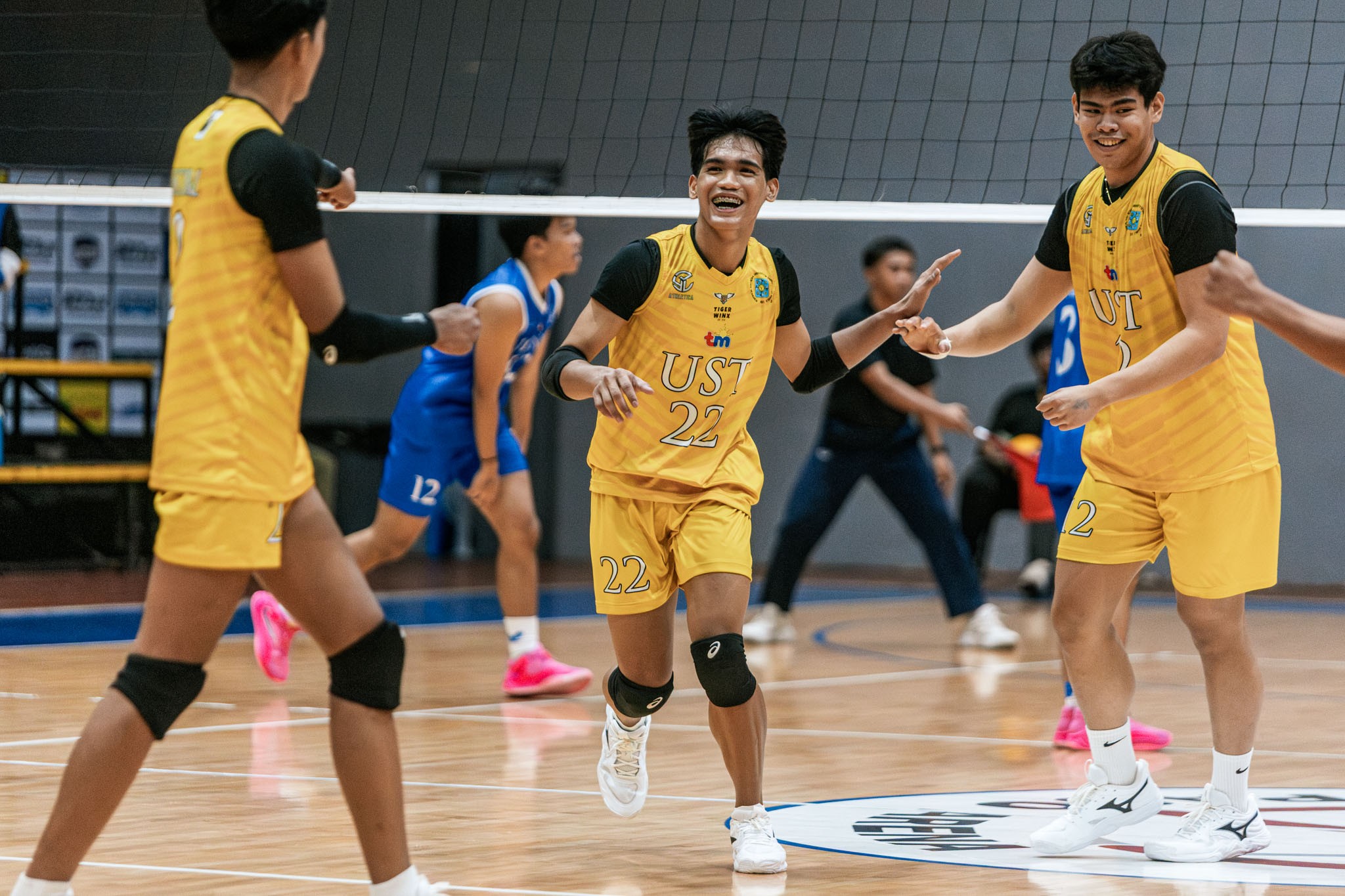 UAAP-S88-BOYS-VOLLEYBALL-UST-vs-ADMU-Rainier-Lorayes FEU-D edges UE in 4 to claim solo second in UAAP Boys’ Volleyball ADMU AdU DLSU FEU NU UAAP UE UP UST - philippine sports news