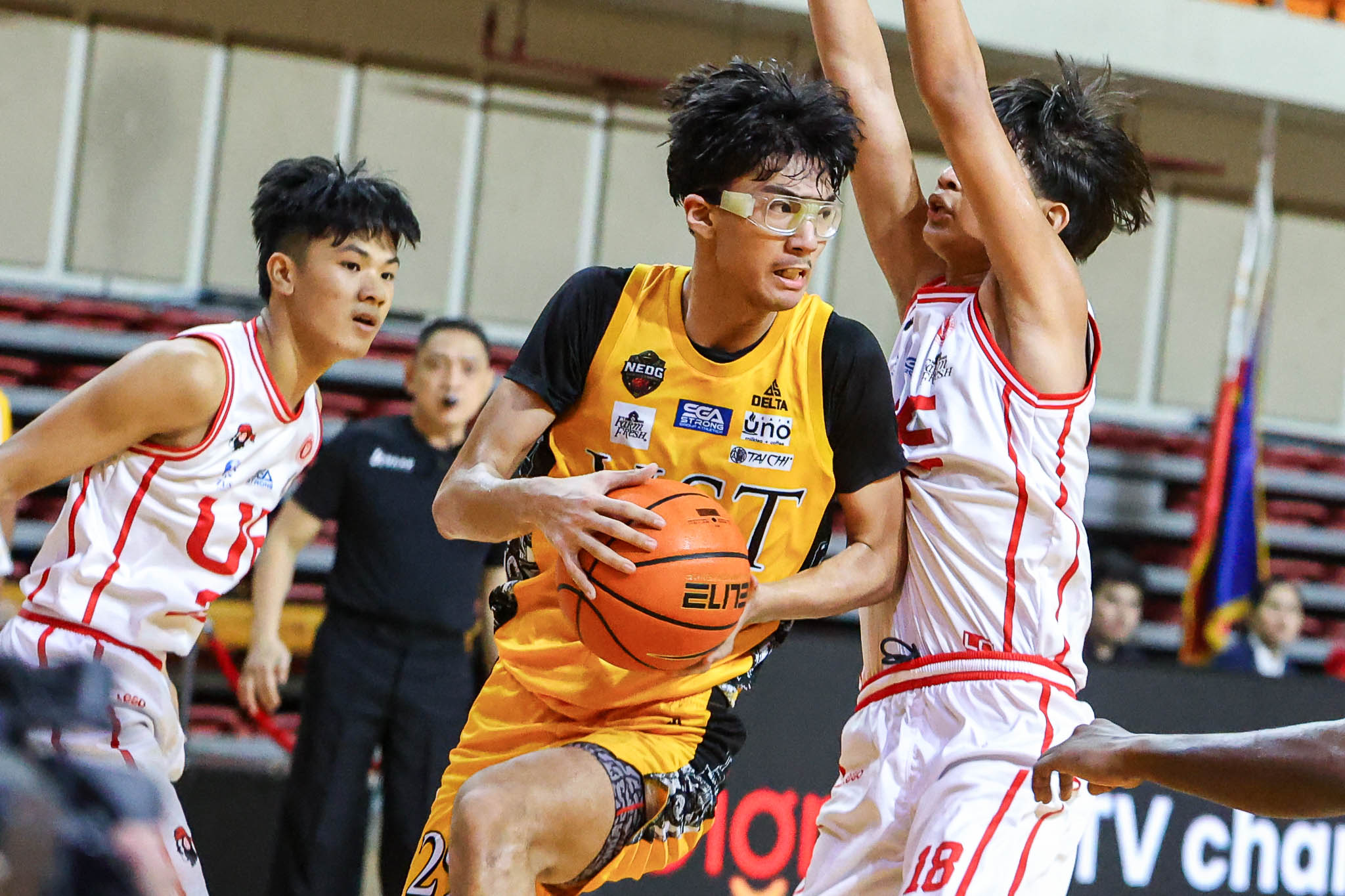 UAAP-S88-U16-Basketball-Gab-Castro-2969 NUNS extends unbeaten streak to 4, UE edges UST in UAAP Juniors Basketball Finals rematch Basketball News NU UAAP UE UP UST - philippine sports news