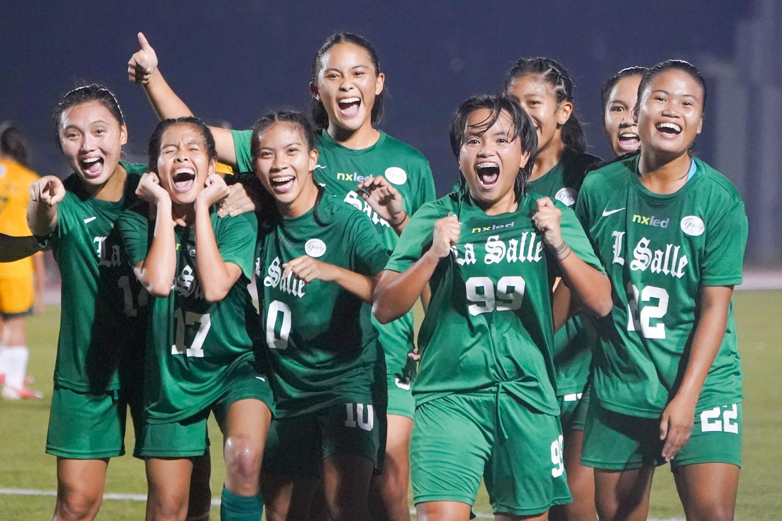 UAAP-Season-88-Football-DLSU-celebration-1-min-scaled Angel Egay’s breakaway goal seals UAAP Women's Football first-round sweep for FEU DLSU FEU Football News UAAP - philippine sports news
