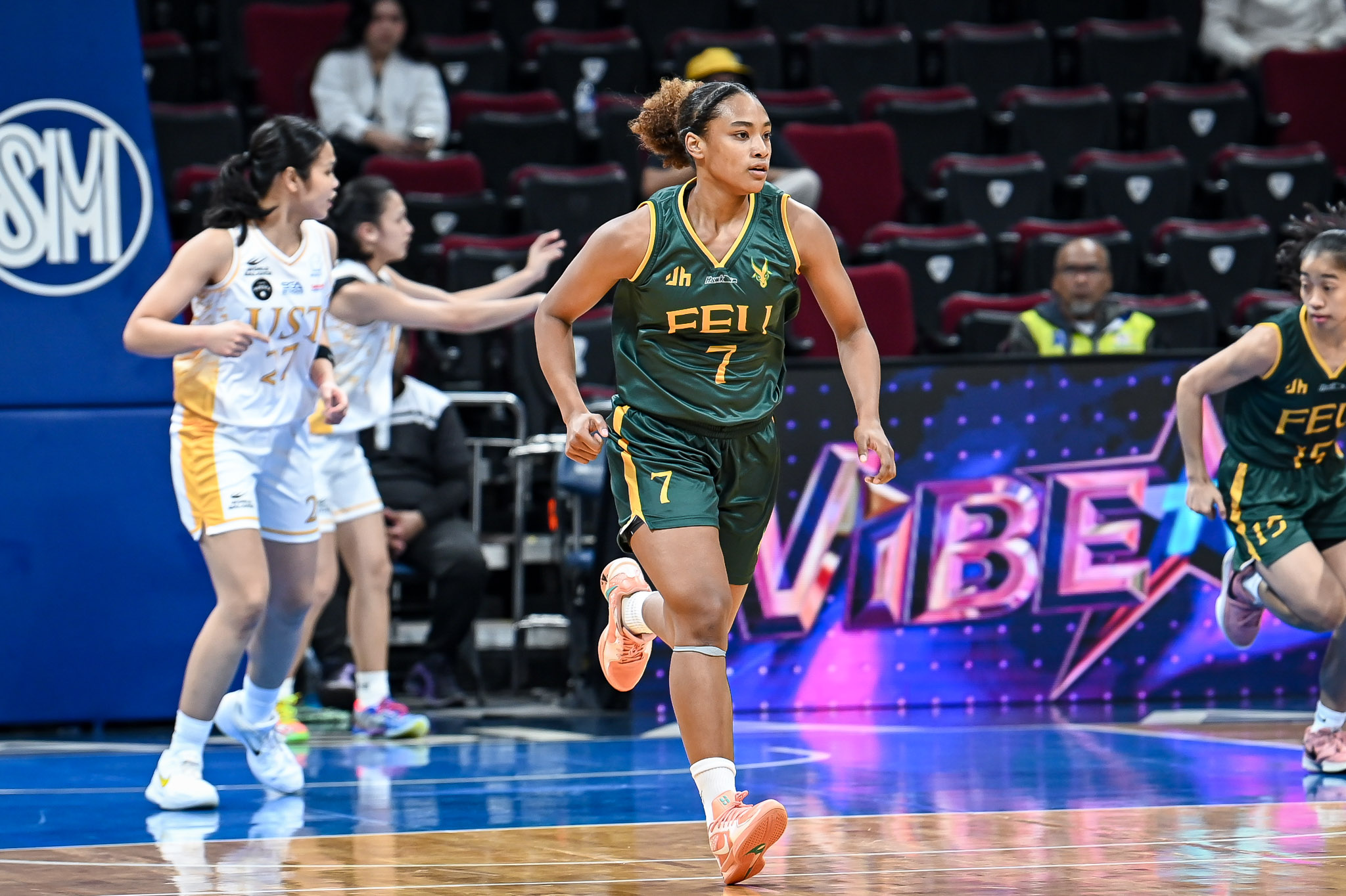 UAAP88-WBB-AMYAH-ESPANOL-8153 UST mauls FEU to keep spotless 5-0 slate in UAAP Women's Basketball Basketball FEU News UAAP UST - philippine sports news