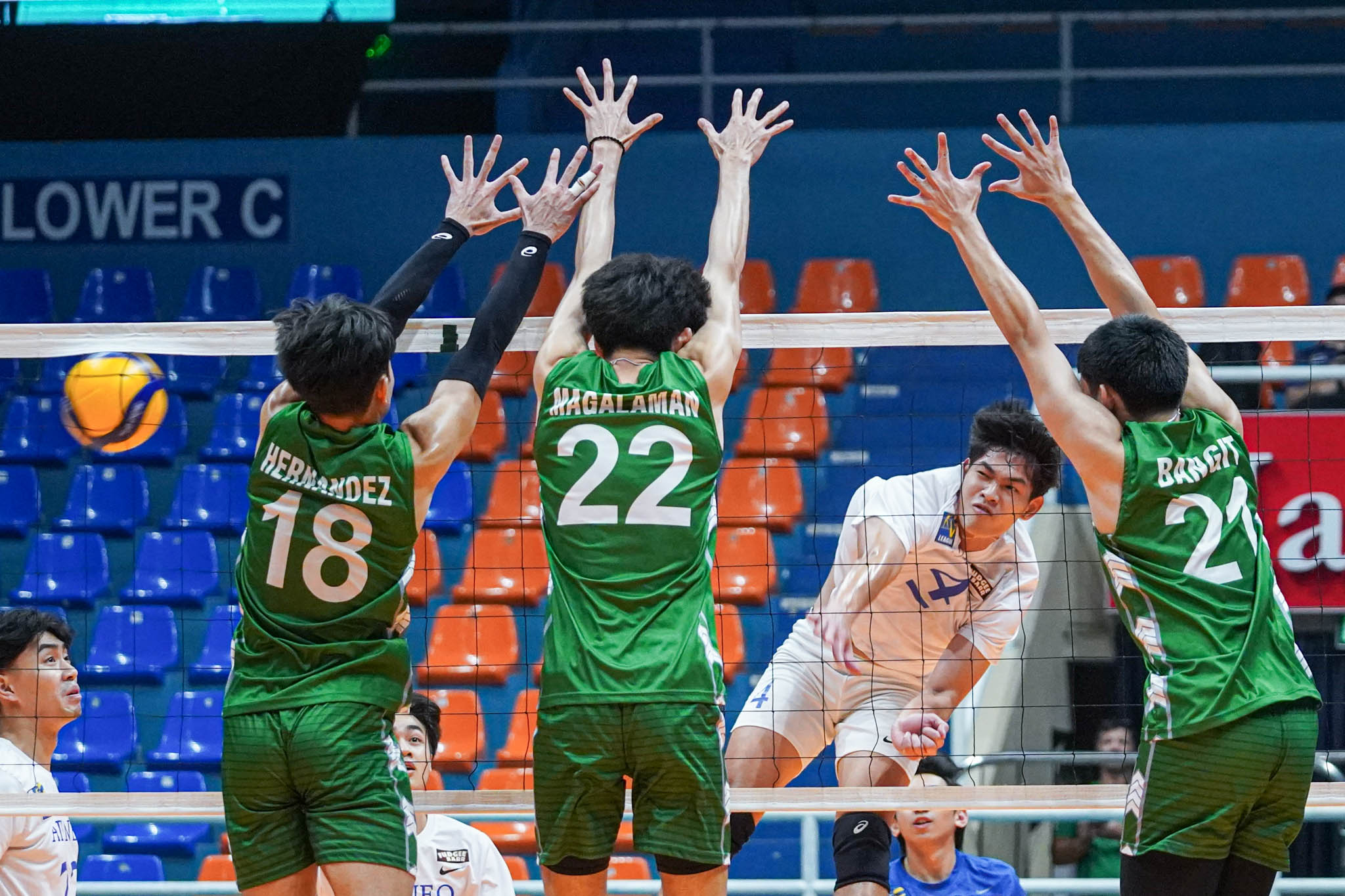VL2025-MVT-ADMU-vs-DLSU_ADMU_SALARZON-Jian-08559 Ateneo snaps La Salle's V-League streak, sets up decisive Game 3 ADMU DLSU News V-League Volleyball - philippine sports news