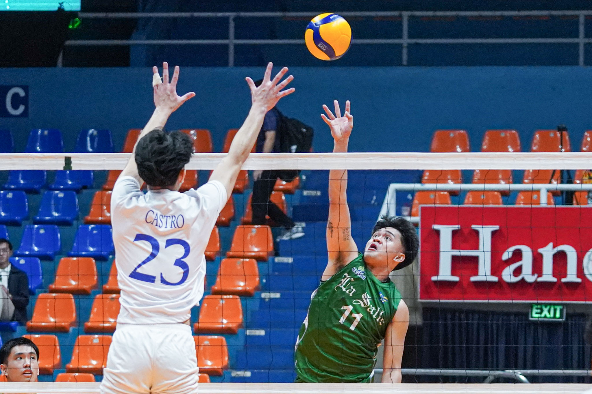 VL2025-MVT-ADMU-vs-DLSU_DLSU_GLORIA-Eugene-08277 Ateneo snaps La Salle's V-League streak, sets up decisive Game 3 ADMU DLSU News V-League Volleyball - philippine sports news